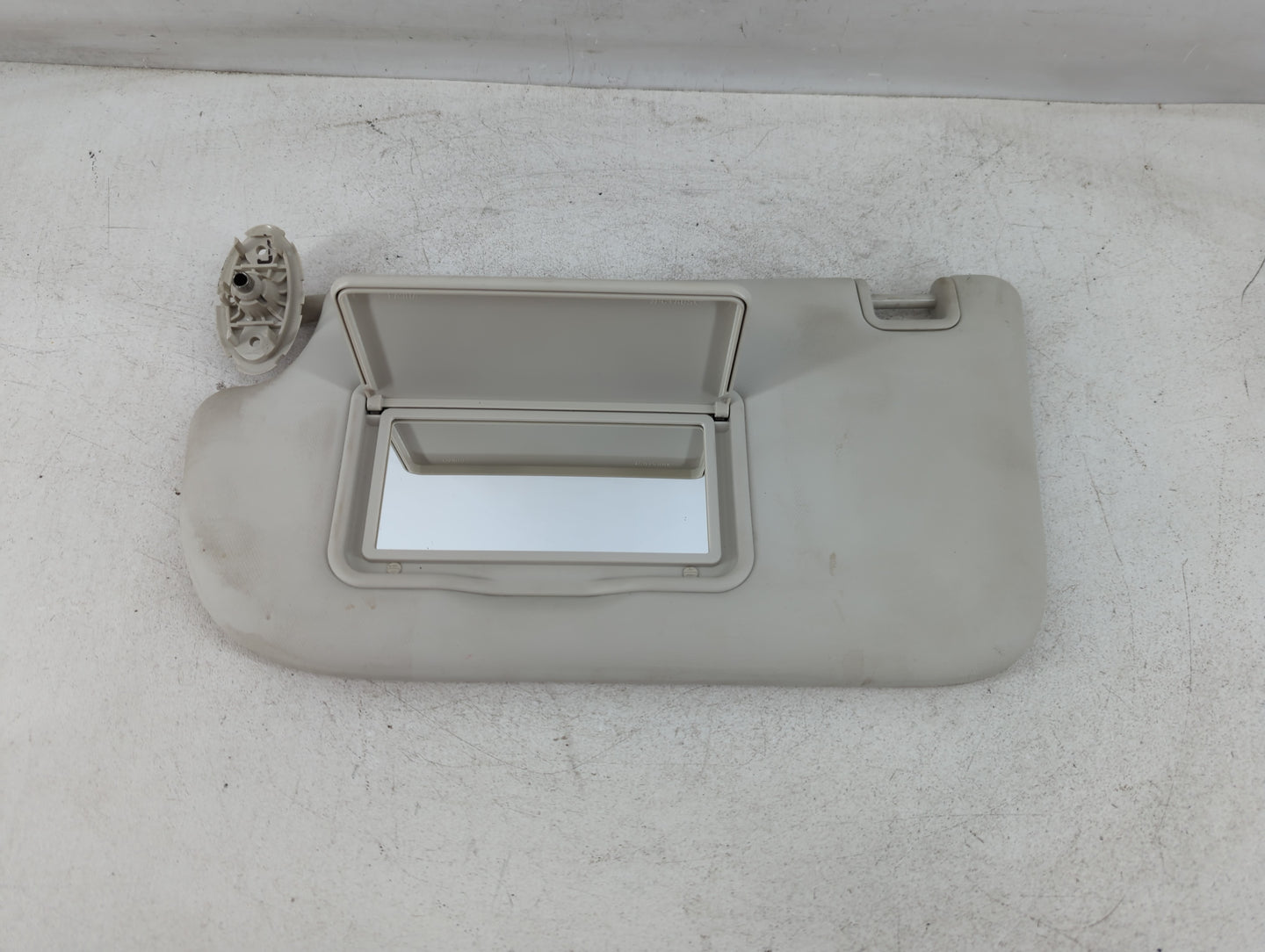 2013-2019 Ford Escape Sun Visor Shade Replacement Passenger Right Mirror Fits Fits 2013 2014 2015 2016 2017 2018 2019 OEM Us