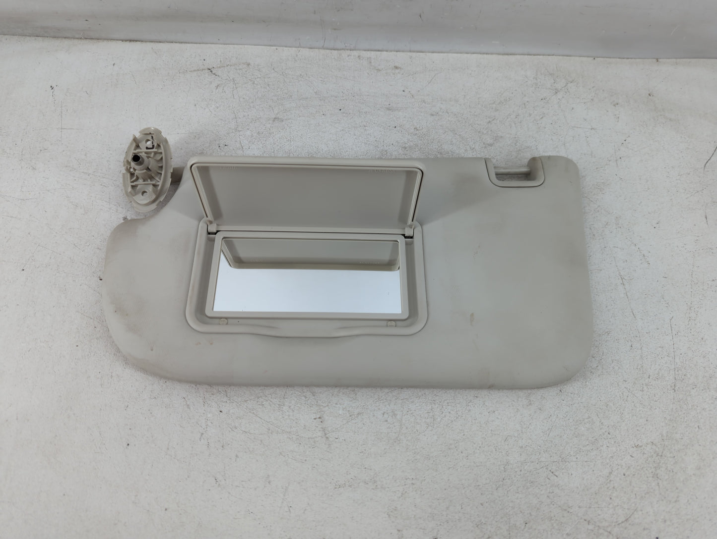 2013-2019 Ford Escape Sun Visor Shade Replacement Passenger Right Mirror Fits Fits 2013 2014 2015 2016 2017 2018 2019 OEM Us