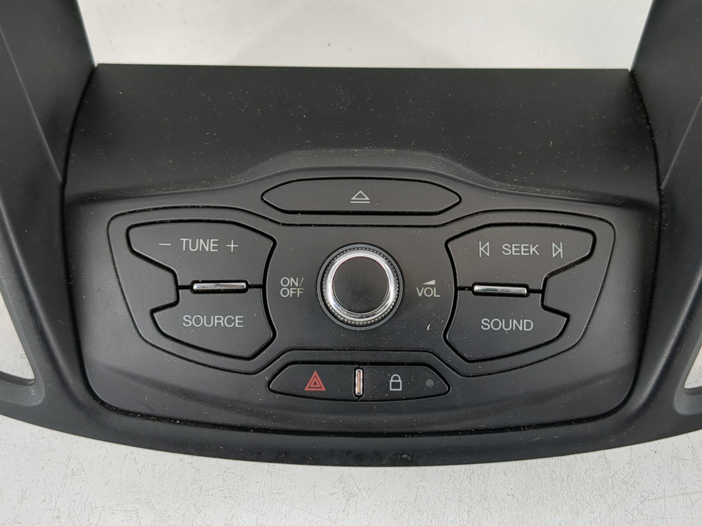 2013-2016 Ford Escape Radio AM FM Cd Player Receiver Replacement P/N:CJ54-18835-CCW Fits Fits 2013 2014 2015 2016 OEM Used A