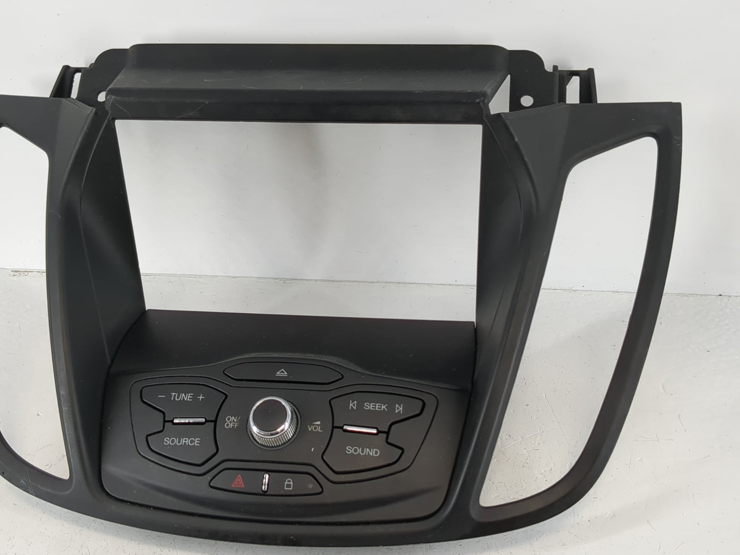 2013-2016 Ford Escape Radio AM FM Cd Player Receiver Replacement P/N:CJ54-18835-CCW Fits Fits 2013 2014 2015 2016 OEM Used A