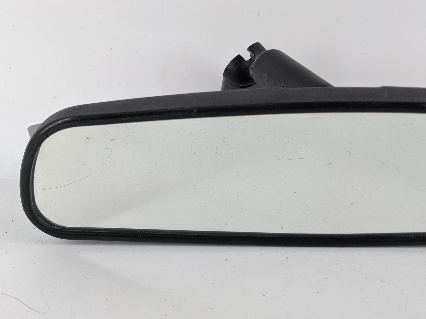 2013-2019 Ford Escape Interior Rear View Mirror Replacement OEM P/N:E8011681 Fits OEM Used Auto Parts - Oemusedautoparts1.co