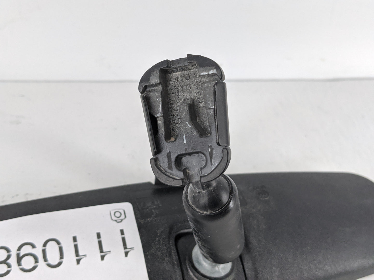 2013-2019 Ford Escape Interior Rear View Mirror Replacement OEM P/N:E8011681 Fits OEM Used Auto Parts - Oemusedautoparts1.co