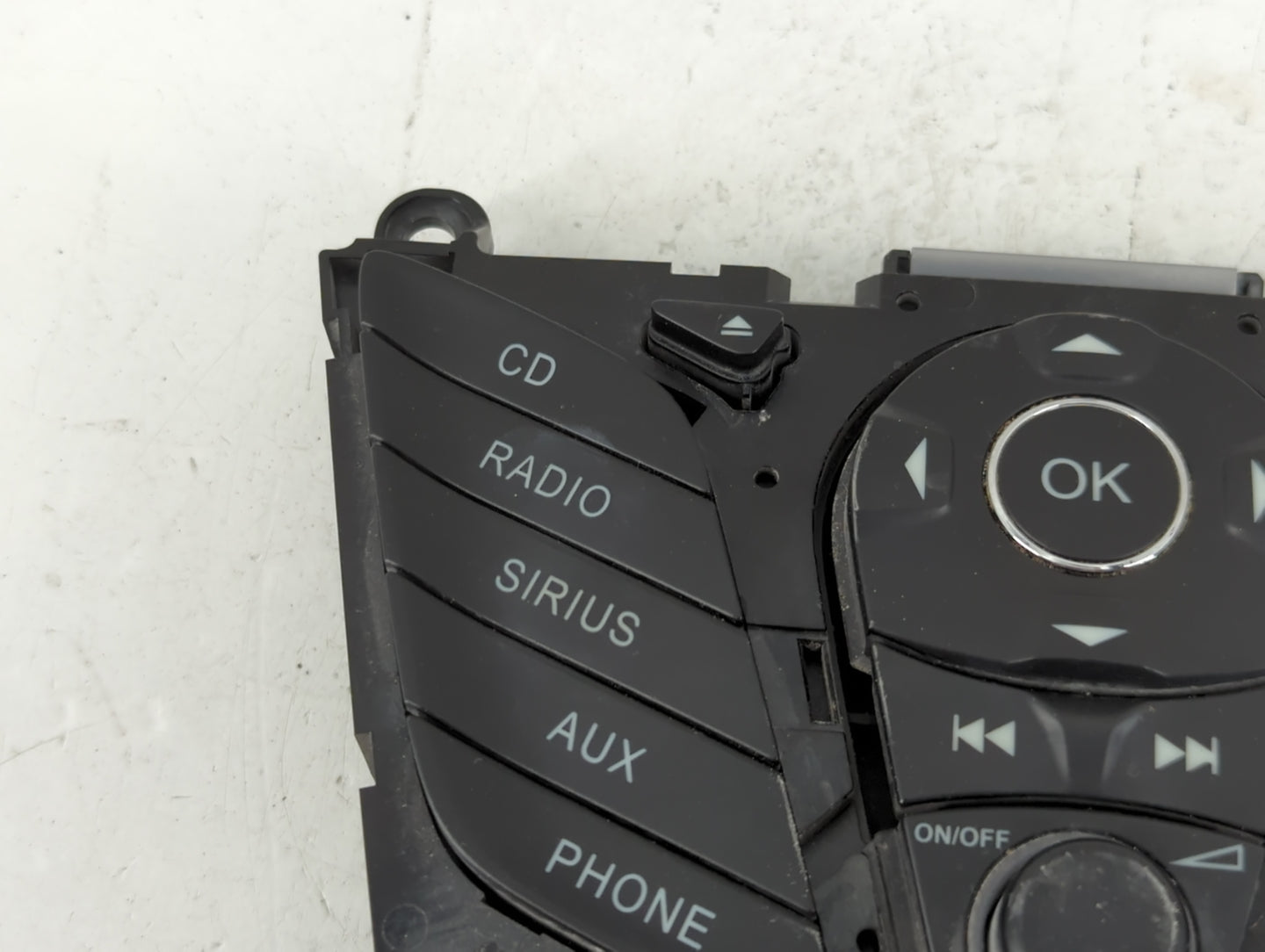 2013 Ford Escape Radio AM FM Cd Player Receiver Replacement P/N:CJ5T 18K811 BB Fits OEM Used Auto Parts - Oemusedautoparts1.