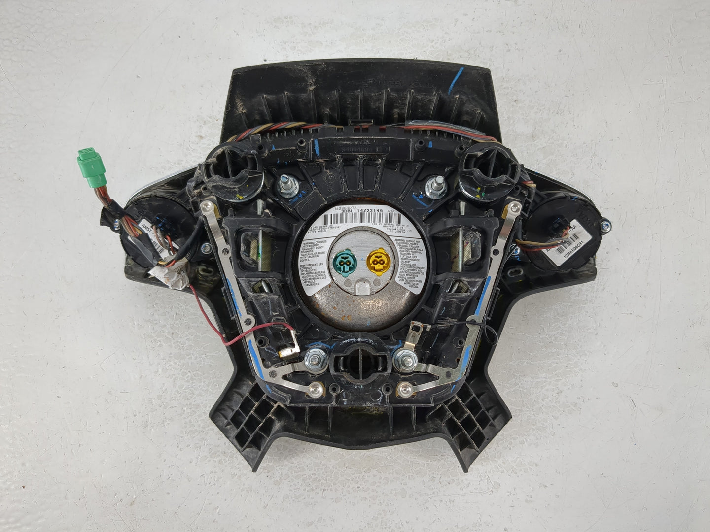 2013-2014 Ford Escape Air Bag Driver Left Steering Wheel Mounted P/N:CJ54 A042B85 CC3 Fits Fits 2013 2014 2015 2016 2017 201