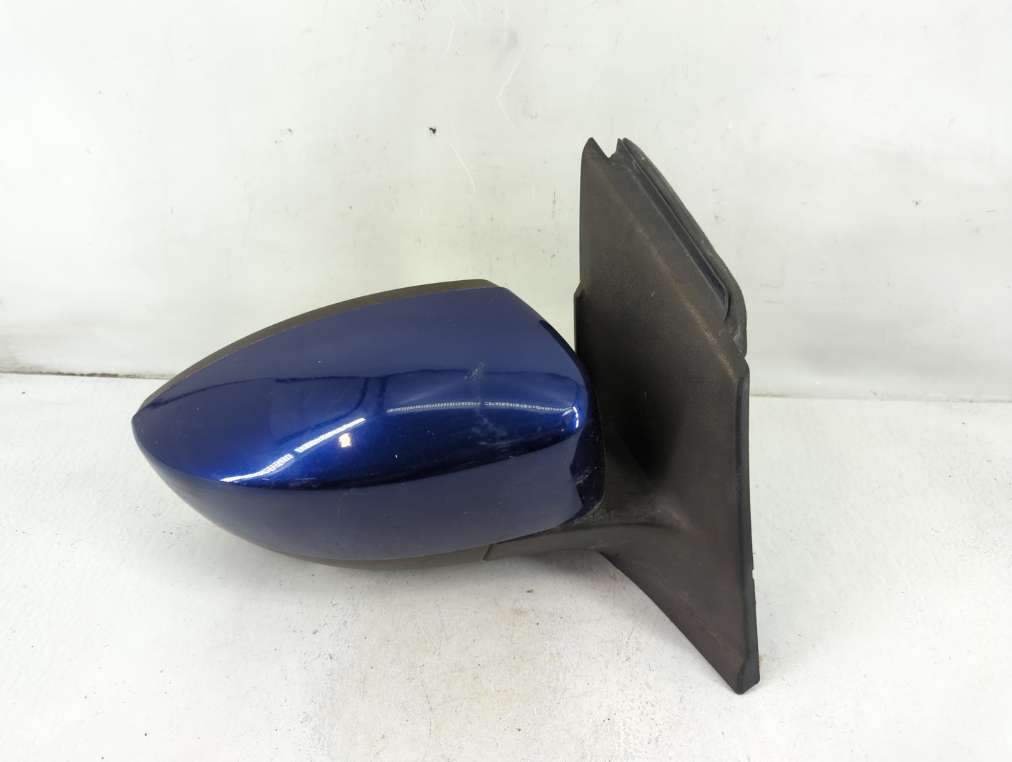 2013-2016 Ford Escape Passenger Side View Mirror - Right Door Mirror OEM Used - Oemusedautoparts1.com