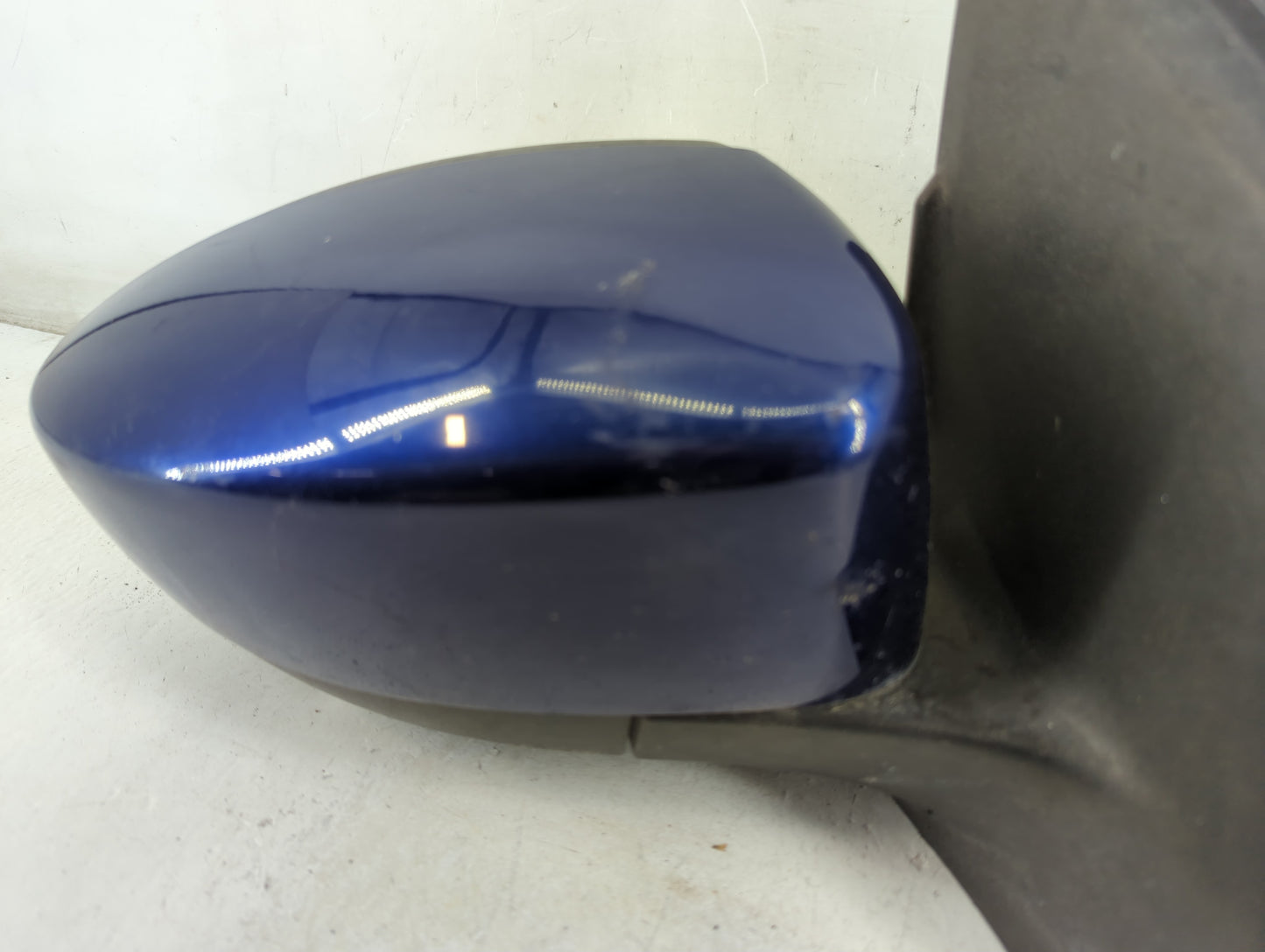 2013-2016 Ford Escape Passenger Side View Mirror - Right Door Mirror OEM Used - Oemusedautoparts1.com