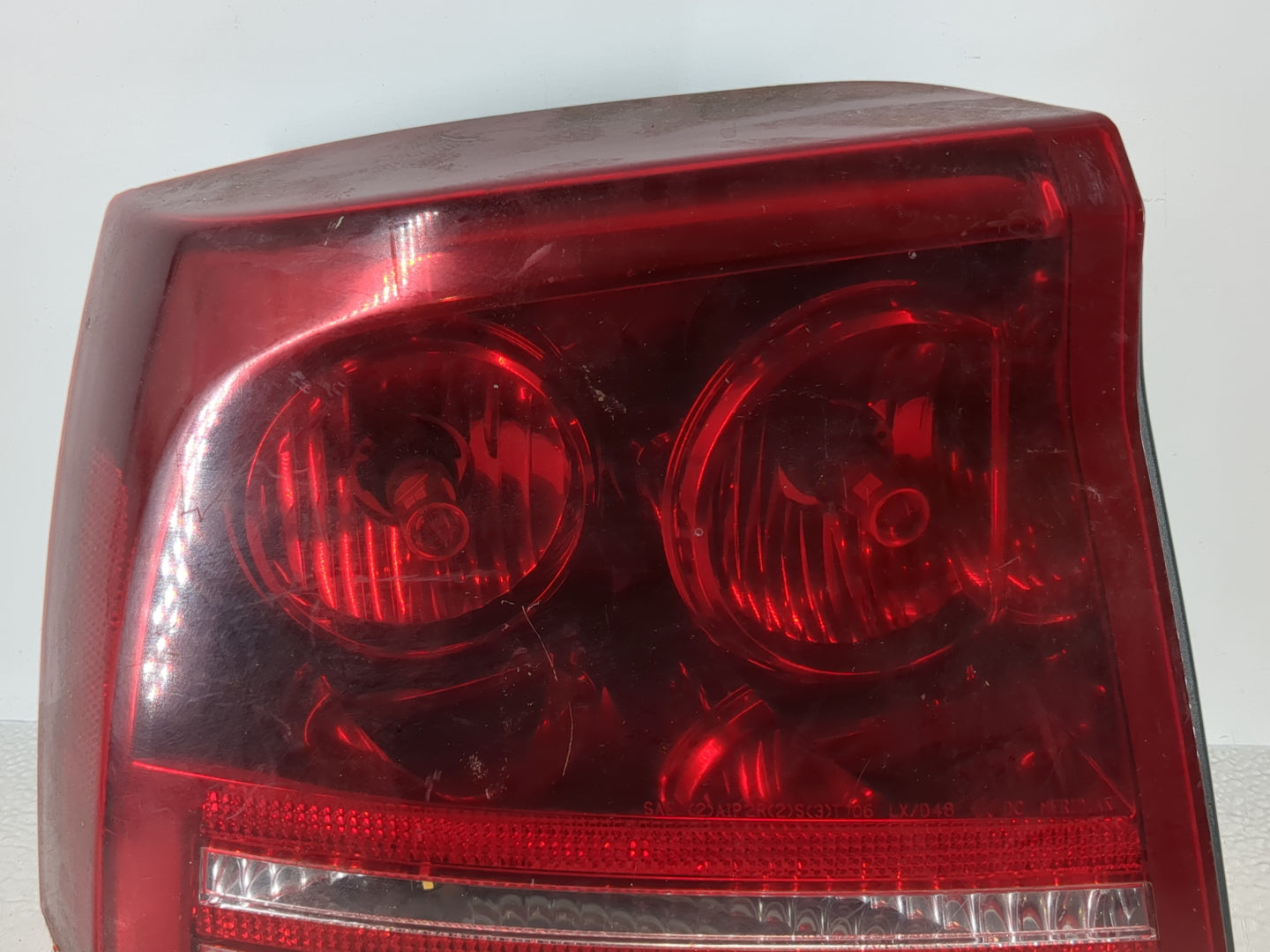 2013-2016 Ford Escape Tail Light Assembly Driver Left OEM P/N:04805849AD 58622E Fits Fits 2013 2014 2015 2016 OEM Used Auto 