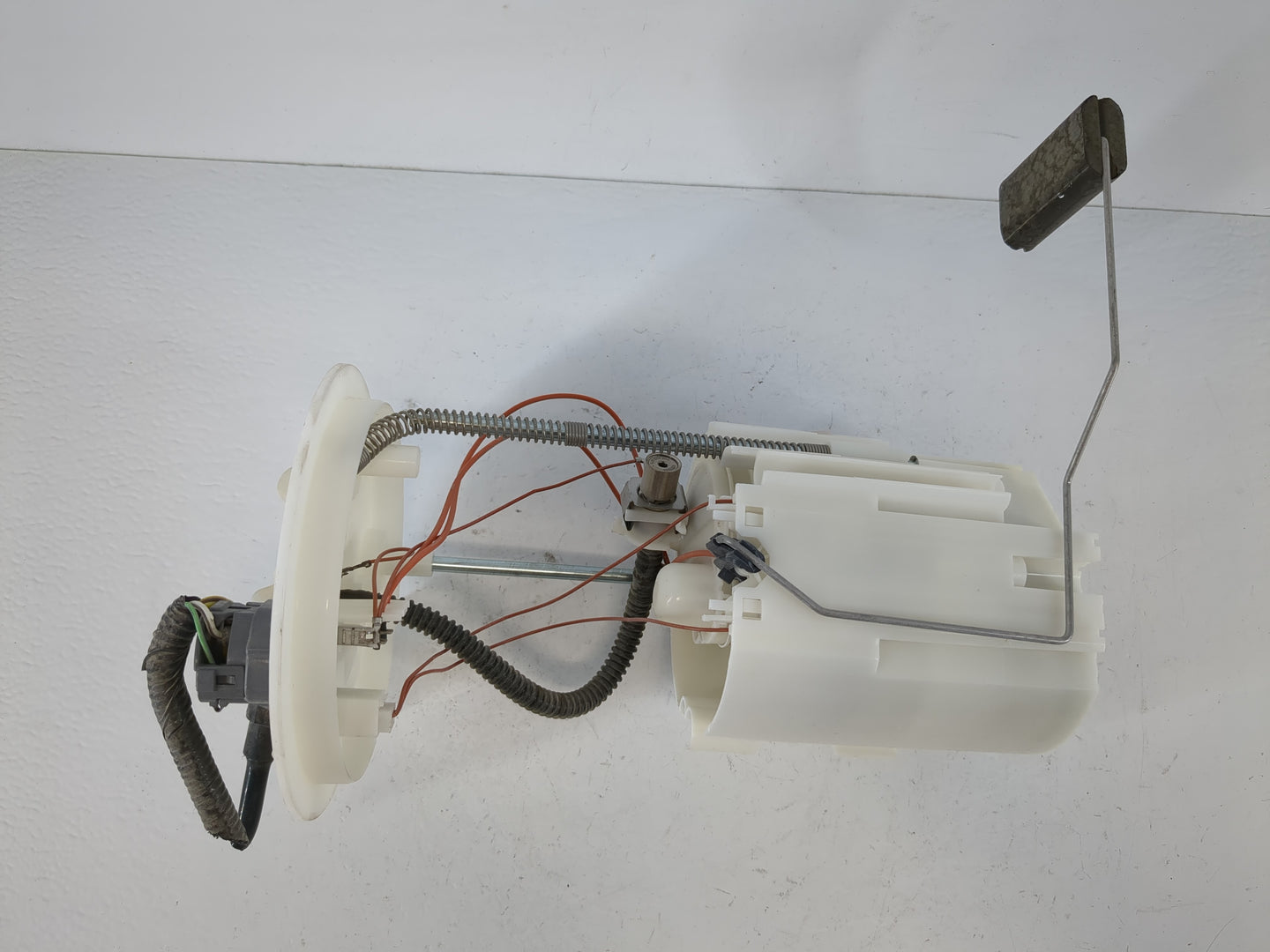 2013-2014 Ford Escape Electrical Gas Fuel Pump Assembly - Oemusedautoparts1.com