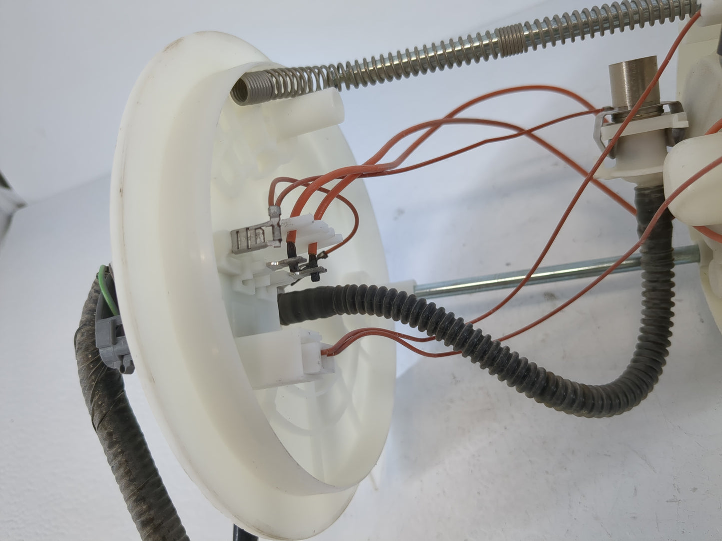 2013-2014 Ford Escape Electrical Gas Fuel Pump Assembly - Oemusedautoparts1.com
