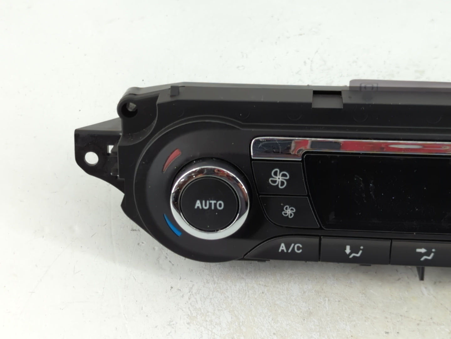 2013 Ford Escape Climate Control Module Temperature AC/Heater Replacement P/N:CJ5T-18C612-AE Fits OEM Used Auto Parts - Oemu