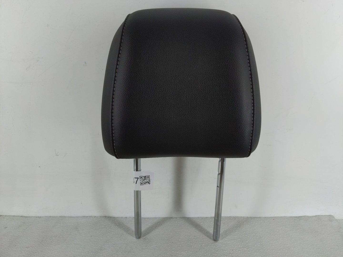 2013-2015 Ford Escape Headrest Head Rest Front Driver Passenger Seat - Oemusedautoparts1.com