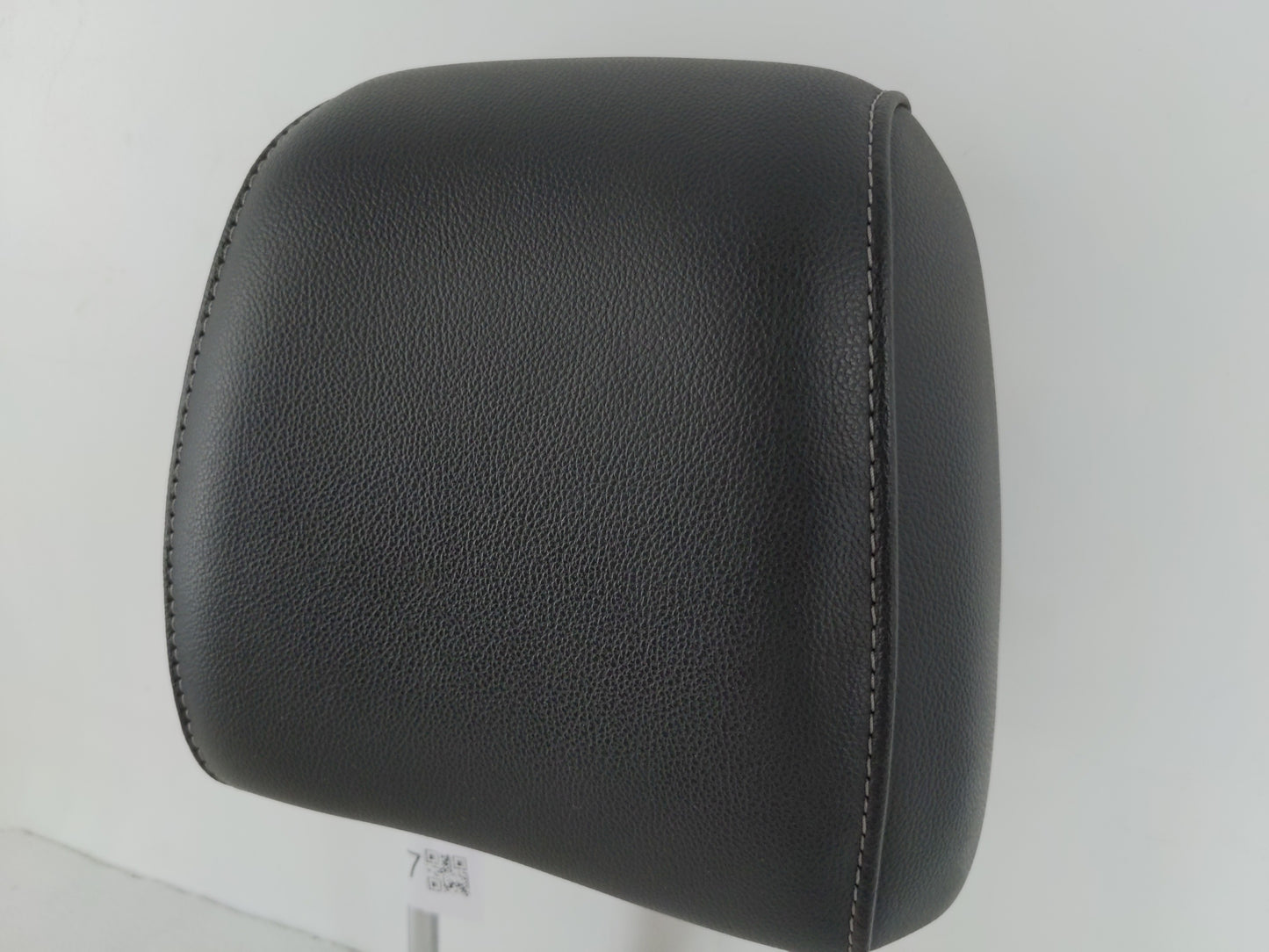 2013-2015 Ford Escape Headrest Head Rest Front Driver Passenger Seat - Oemusedautoparts1.com