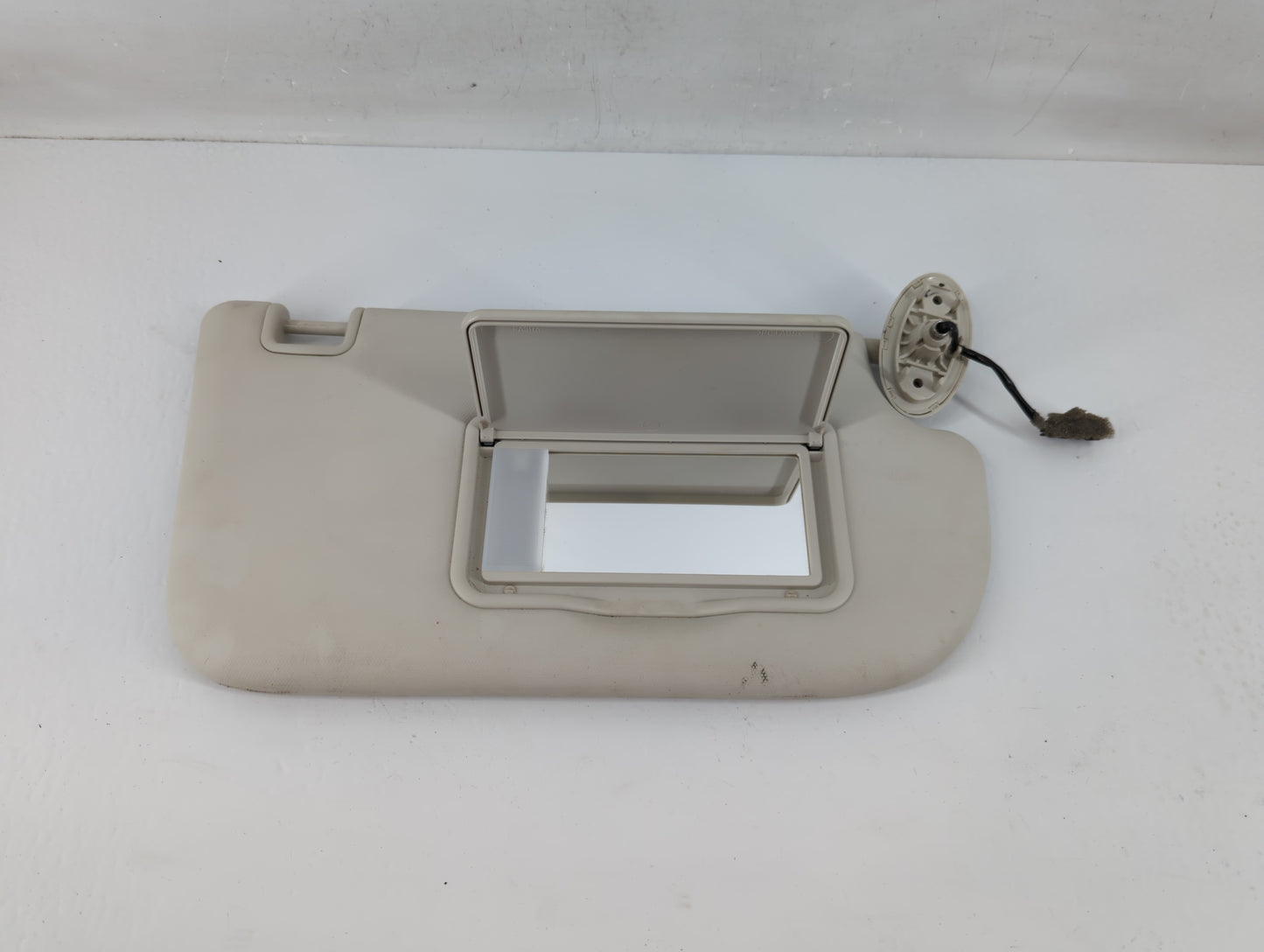 2013-2019 Ford Escape Sun Visor Shade Replacement Passenger Right Mirror Fits Fits 2013 2014 2015 2016 2017 2018 2019 OEM Us