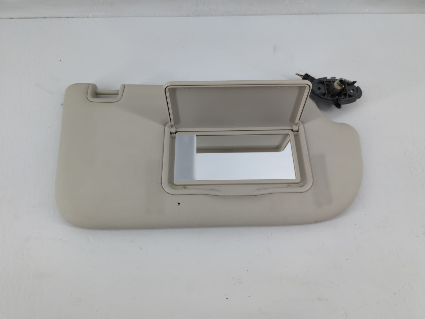 2013-2019 Ford Escape Sun Visor Shade Replacement Passenger Right Mirror Fits Fits 2013 2014 2015 2016 2017 2018 2019 OEM Us