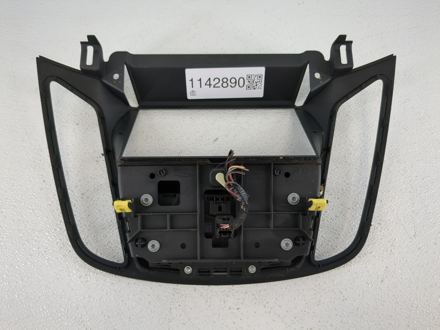 2013-2016 Ford Escape Radio AM FM Cd Player Receiver Replacement P/N:CJ54-18835-CCW Fits Fits 2013 2014 2015 2016 OEM Used A