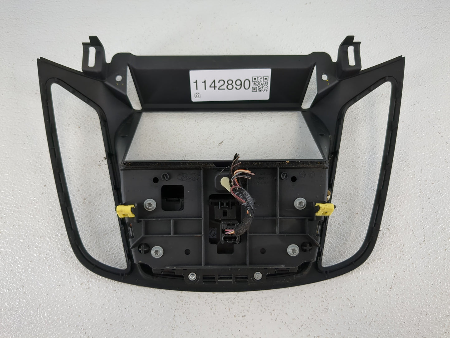 2013-2016 Ford Escape Radio AM FM Cd Player Receiver Replacement P/N:CJ54-18835-CCW Fits Fits 2013 2014 2015 2016 OEM Used A