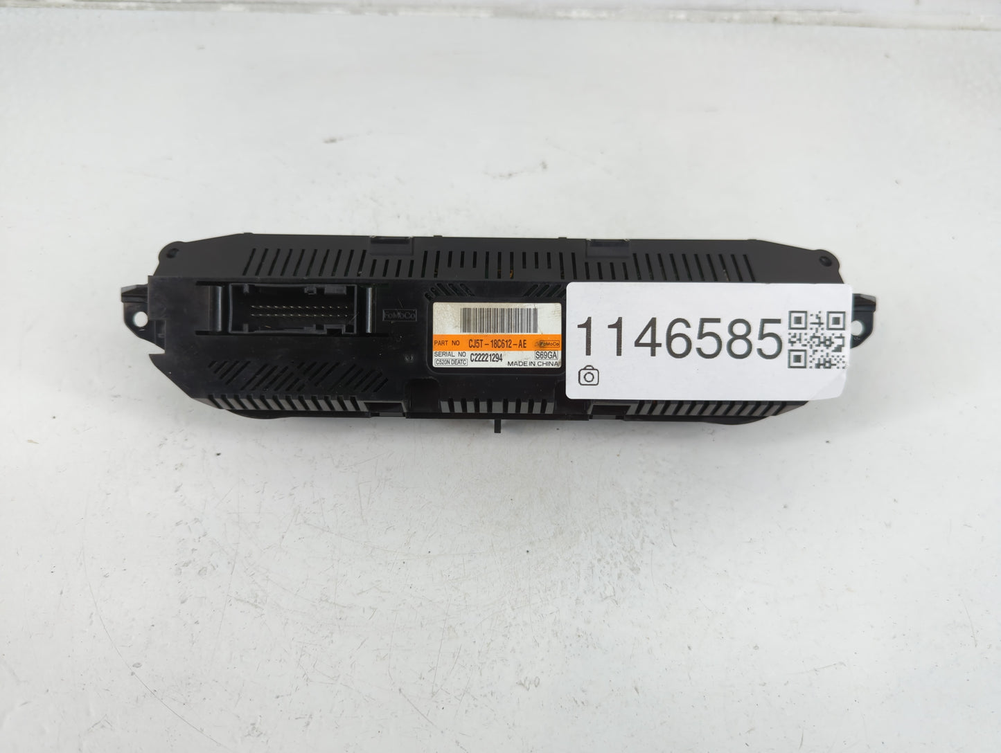 2013 Ford Escape Climate Control Module Temperature AC/Heater Replacement P/N:CJ5T-18C612-AE Fits OEM Used Auto Parts - Oemu