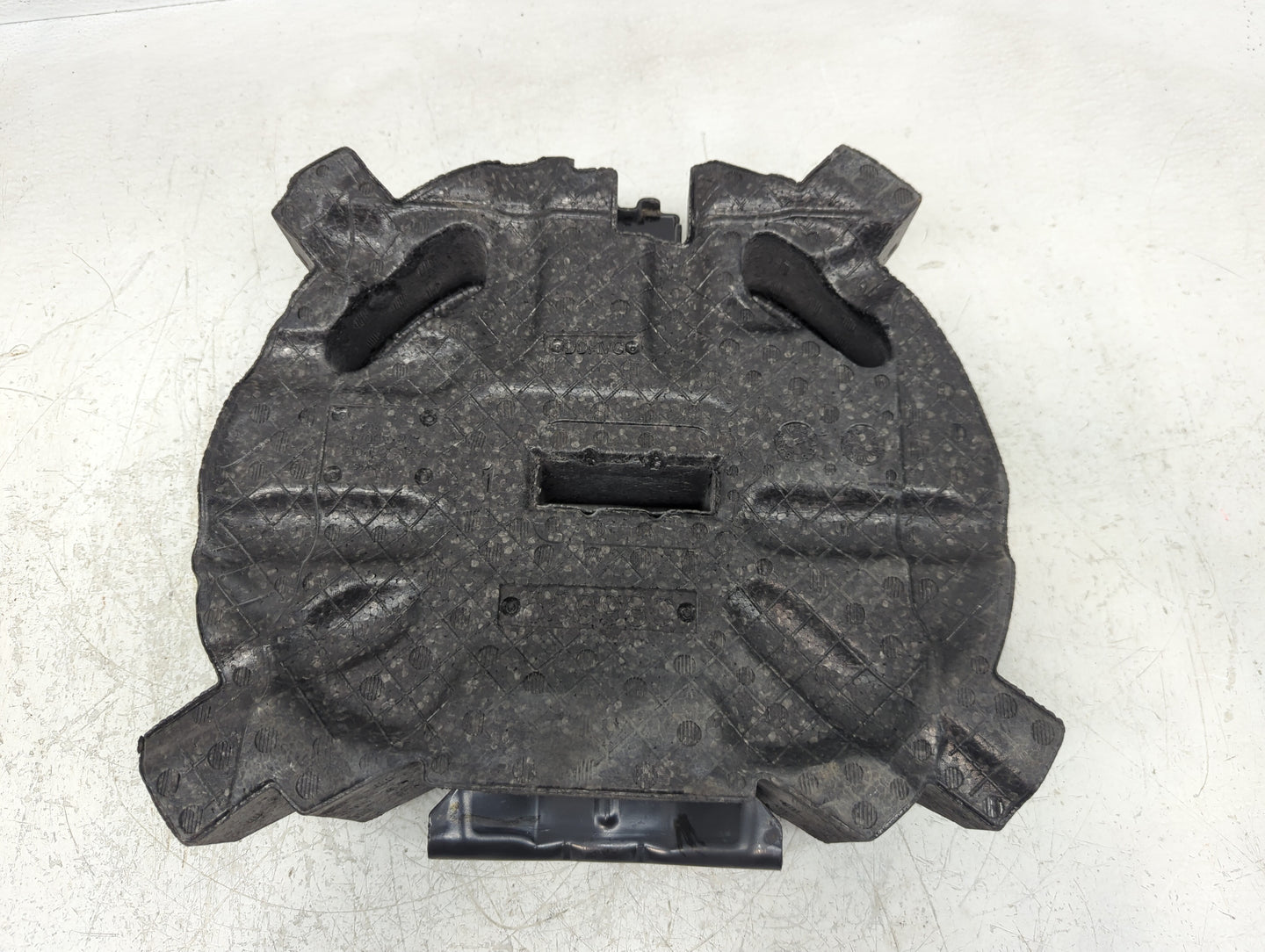 2013 Ford Escape Spare Scissor Car Jack - Oemusedautoparts1.com