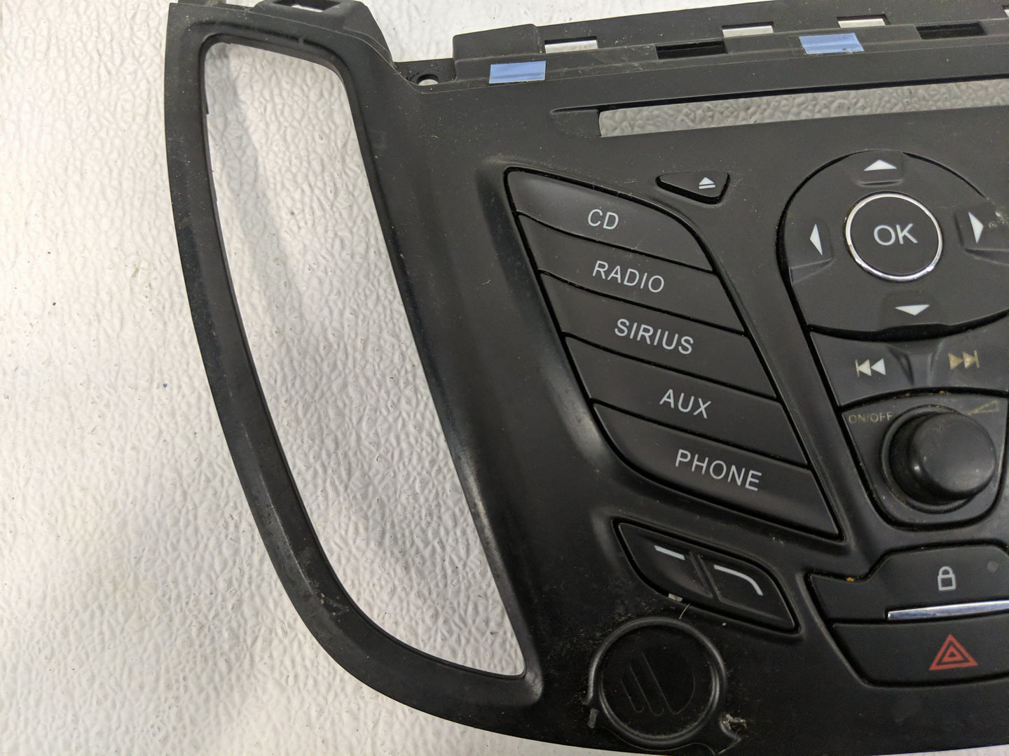 2013 Ford Escape Radio AM FM Cd Player Receiver Replacement P/N:CJ5T-19C107-BG Fits OEM Used Auto Parts - Oemusedautoparts1.