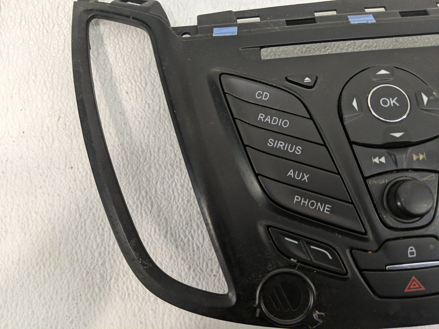 2013 Ford Escape Radio AM FM Cd Player Receiver Replacement P/N:CJ5T-19C107-BG Fits OEM Used Auto Parts - Oemusedautoparts1.