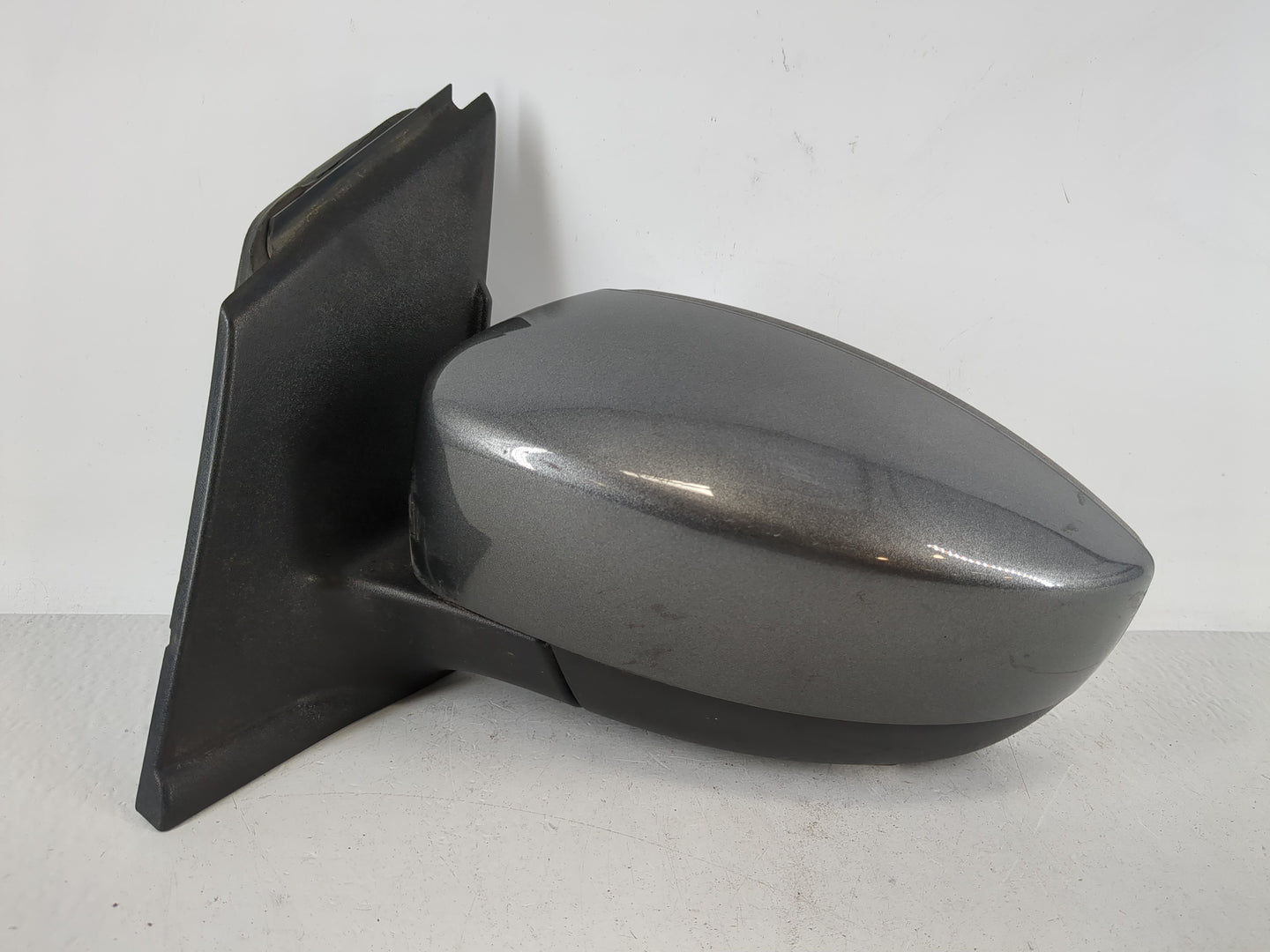 2013-2016 Ford Escape Driver Side View Mirror - Left Door Mirror OEM Used - Oemusedautoparts1.com