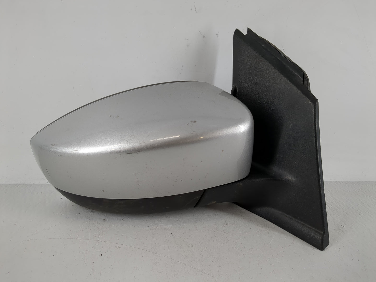 2013-2016 Ford Escape Passenger Side View Mirror - Right Door Mirror OEM Used - Oemusedautoparts1.com
