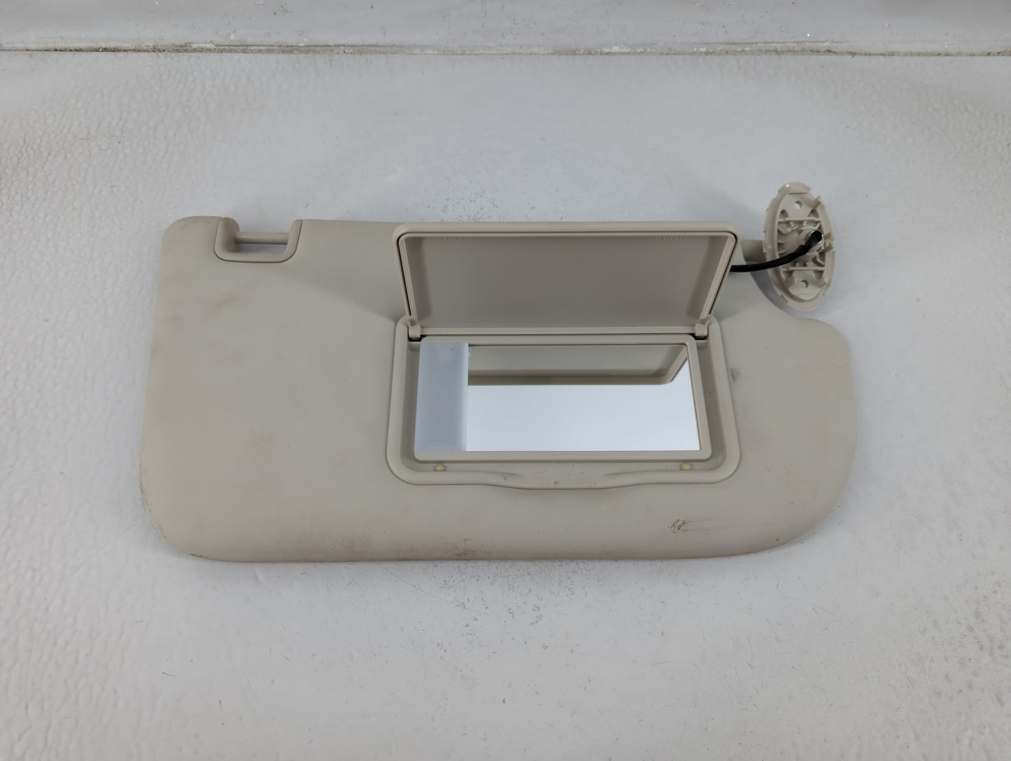 2013-2019 Ford Escape Sun Visor Shade Replacement Passenger Right Mirror Fits Fits 2013 2014 2015 2016 2017 2018 2019 OEM Us