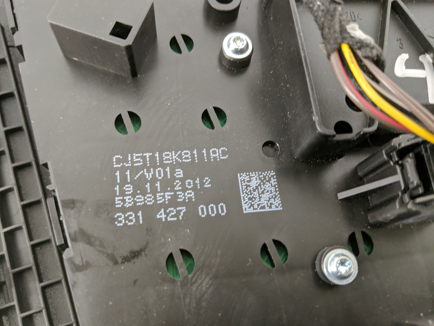2013 Ford Escape Radio AM FM Cd Player Receiver Replacement P/N:CJ5T 18K811 AC Fits OEM Used Auto Parts - Oemusedautoparts1.