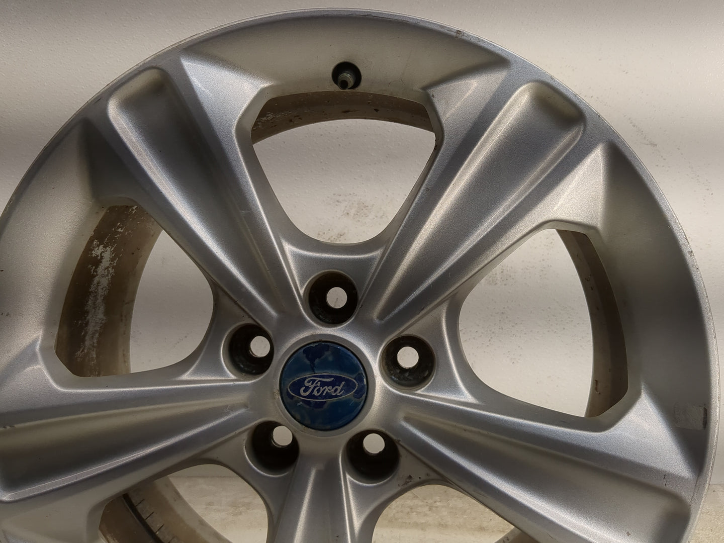 2013-2016 Ford Escape Oem Wheel Rim - Oemusedautoparts1.com