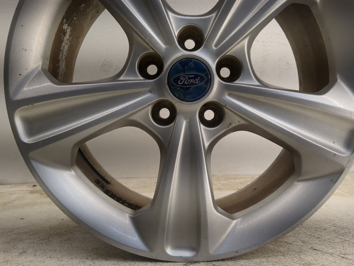 2013-2016 Ford Escape Oem Wheel Rim - Oemusedautoparts1.com
