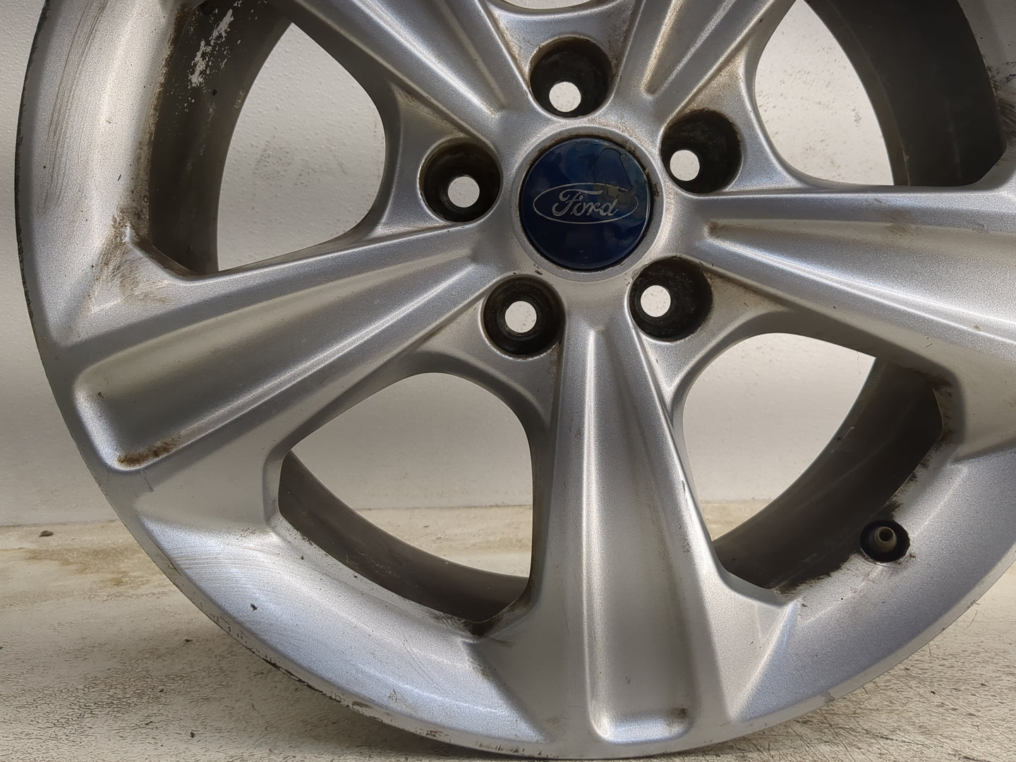 2013-2016 Ford Escape Oem Wheel Rim - Oemusedautoparts1.com