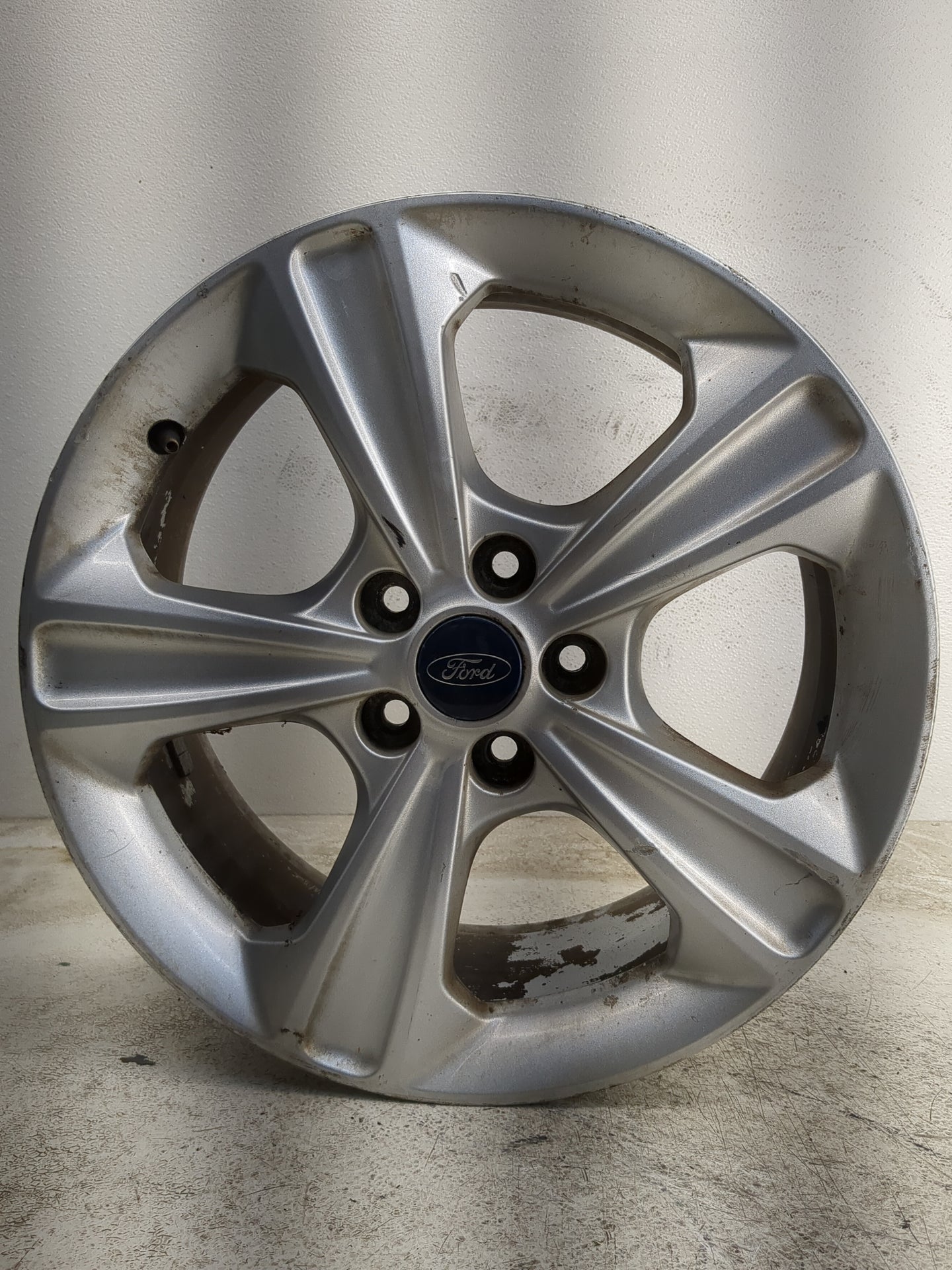 2013-2016 Ford Escape Oem Wheel Rim 1179963 - Oemusedautoparts1.com