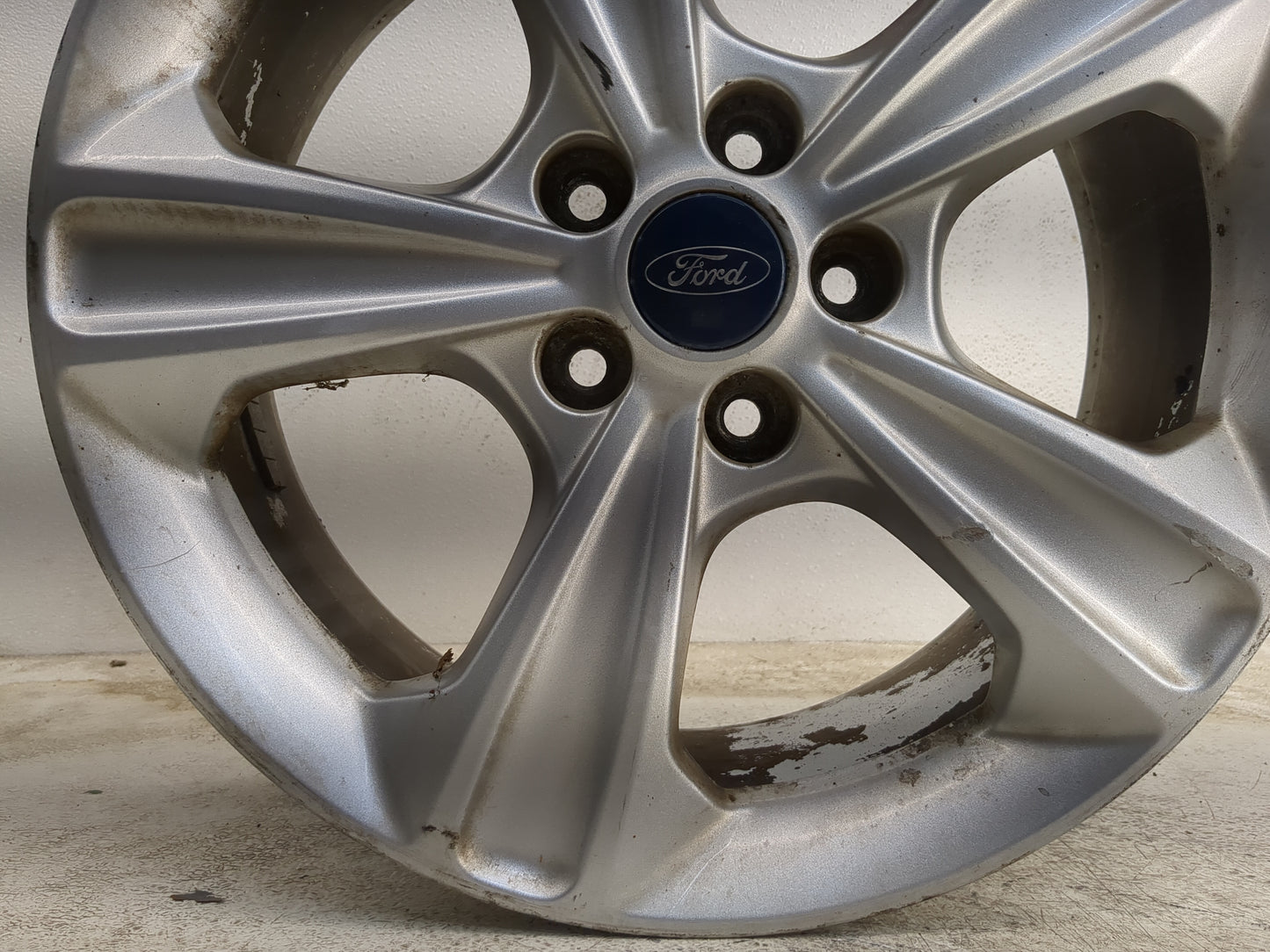 2013-2016 Ford Escape Oem Wheel Rim 1179963 - Oemusedautoparts1.com