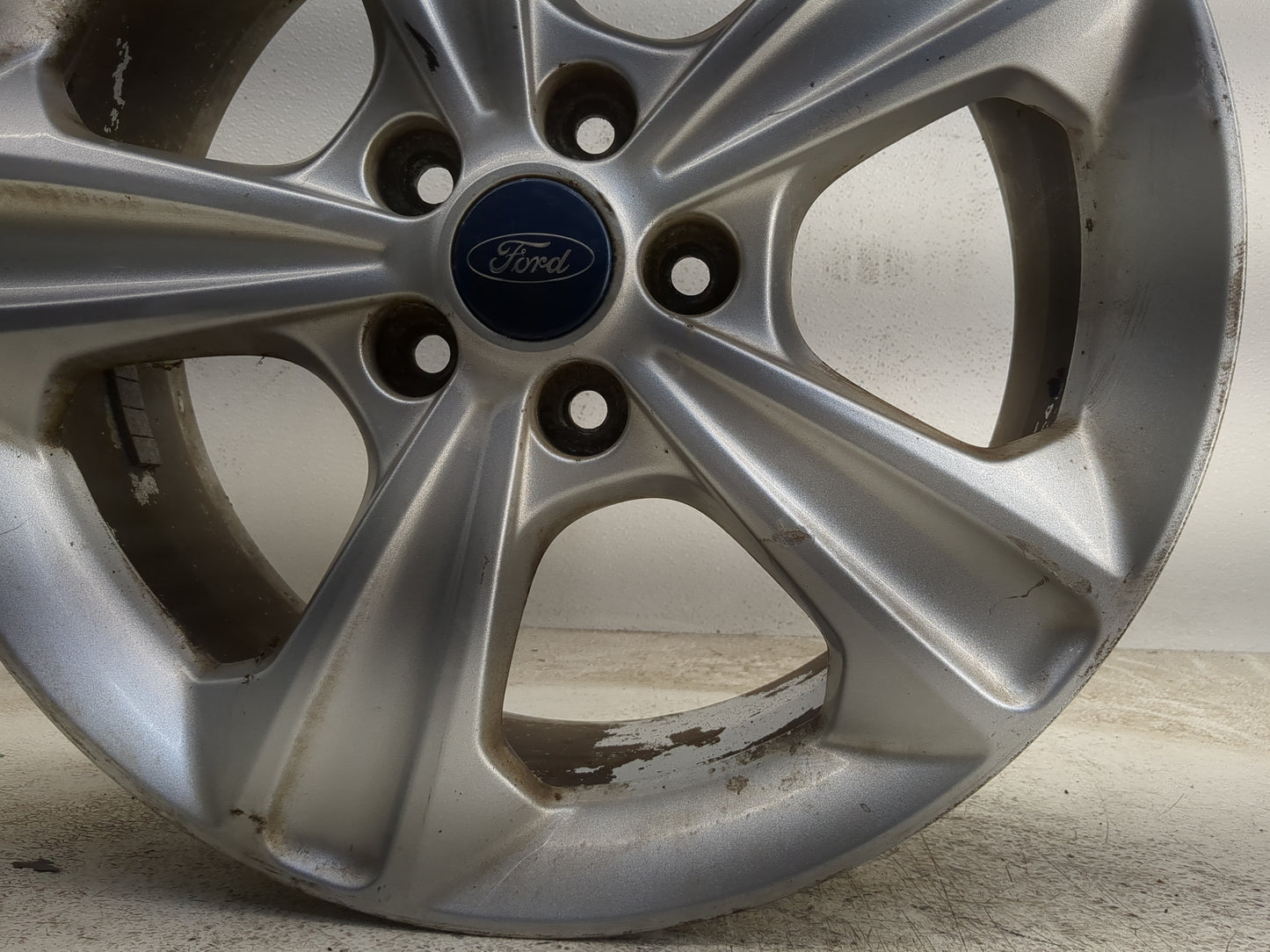 2013-2016 Ford Escape Oem Wheel Rim 1179963 - Oemusedautoparts1.com