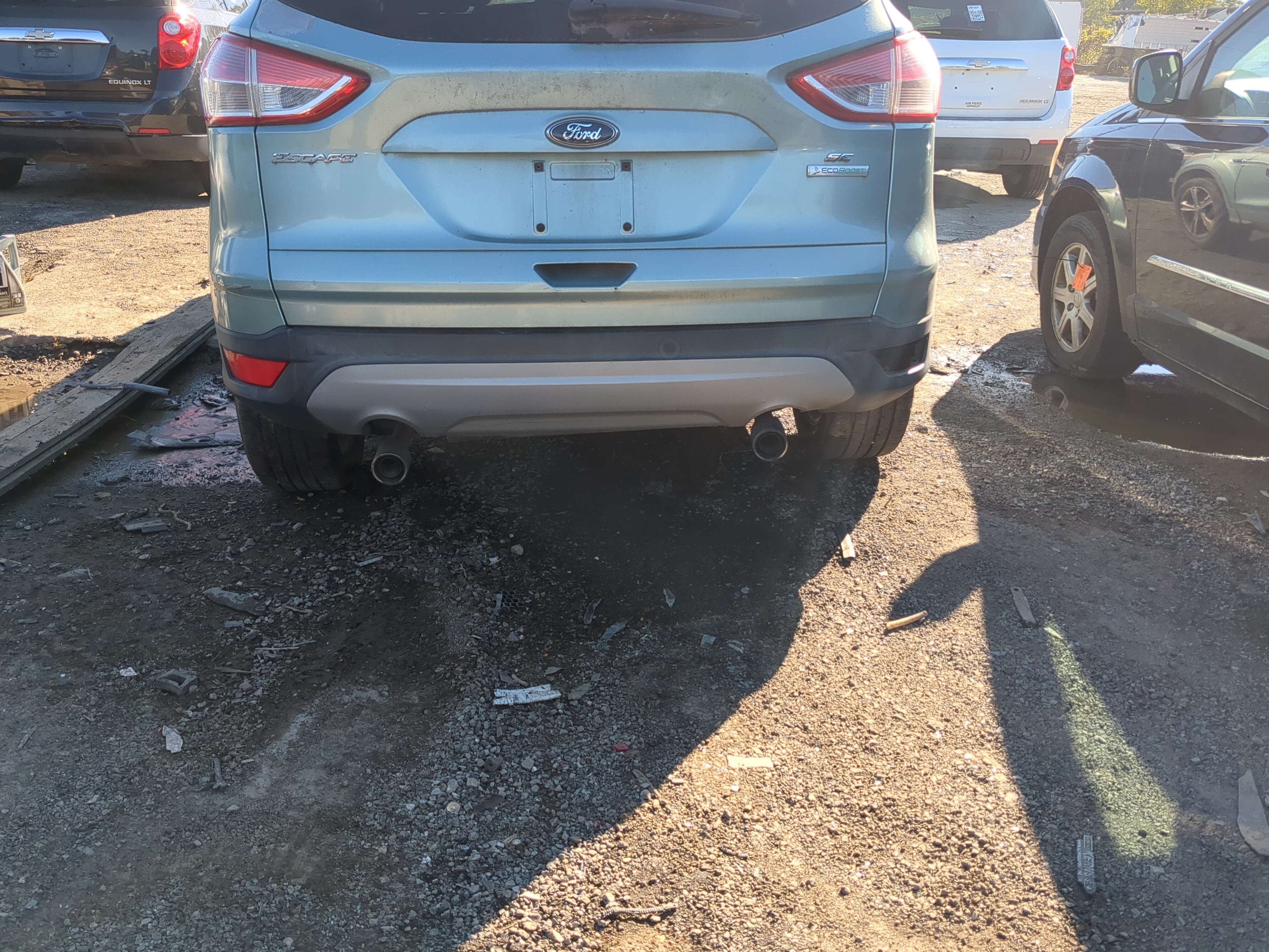 2013-2016 Ford Escape Rear Bumper Assembly Oem – Oemusedautoparts1.com