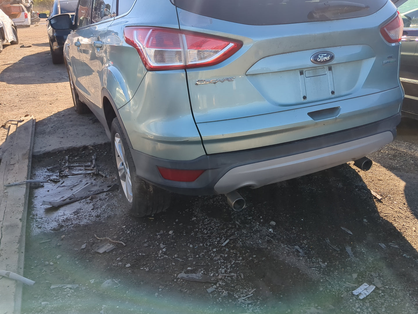 2013-2016 Ford Escape Rear Bumper Assembly Oem - Oemusedautoparts1.com