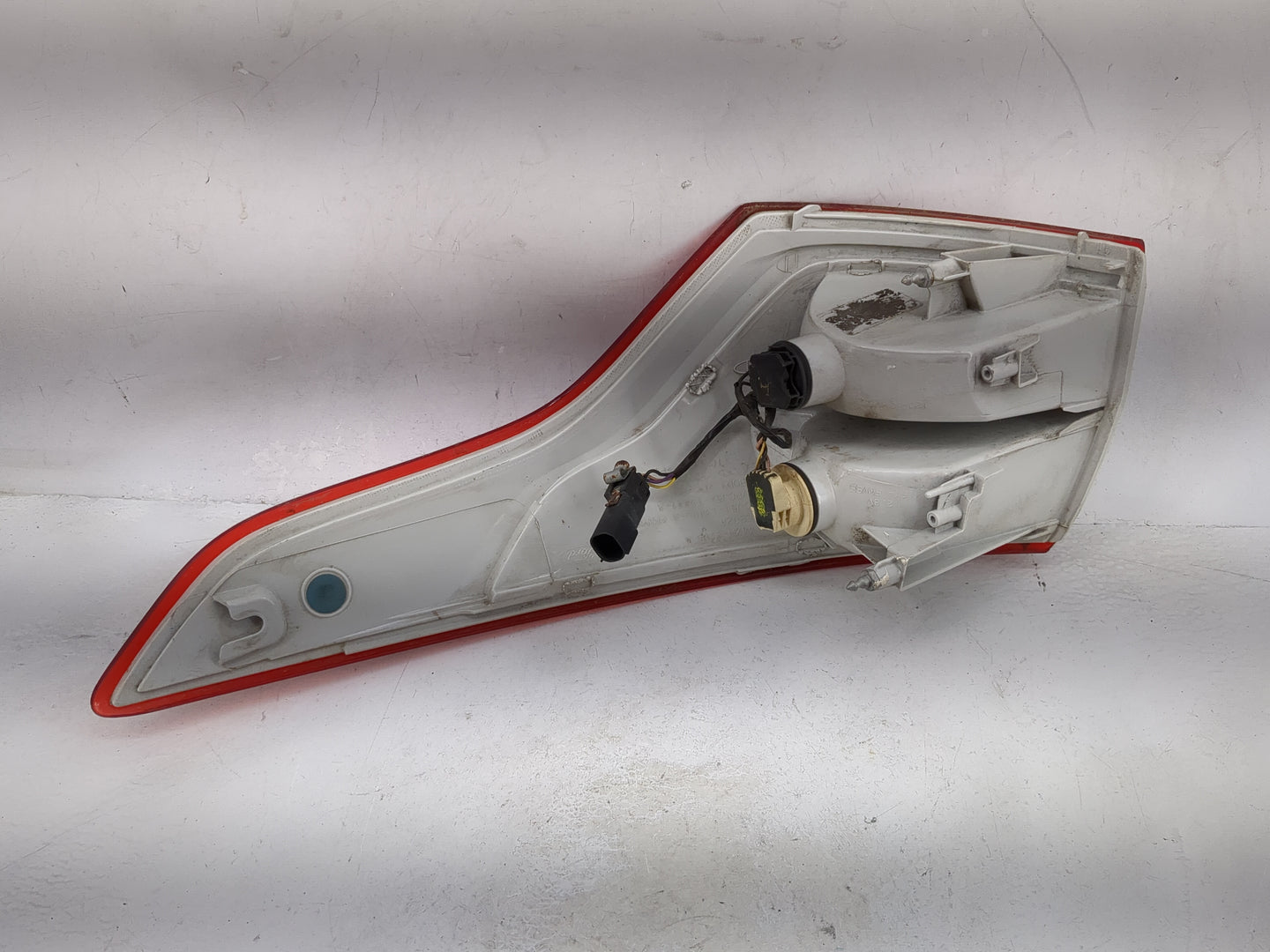2013-2016 Ford Escape Tail Light Assembly Driver Left OEM Fits Fits 2013 2014 2015 2016 OEM Used Auto Parts - Oemusedautopar