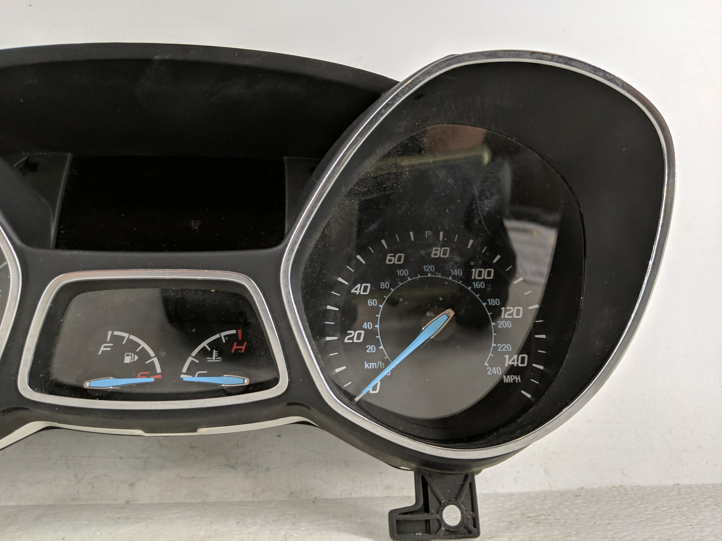2013-2014 Ford Escape Instrument Cluster Speedometer Gauges P/N:DJFT-10849-TD Fits Fits 2013 2014 OEM Used Auto Parts - Oemu