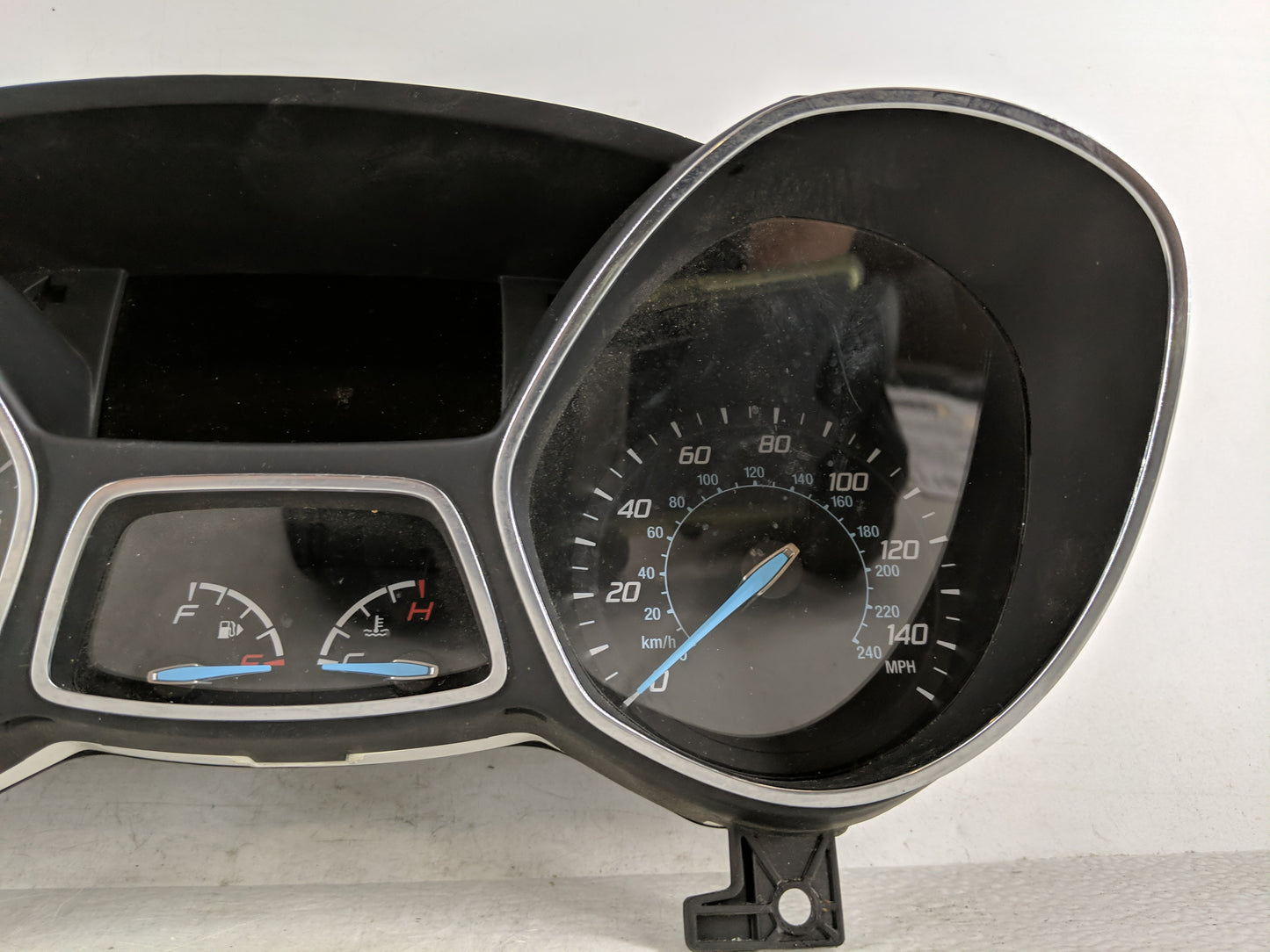 2013-2014 Ford Escape Instrument Cluster Speedometer Gauges P/N:DJFT-10849-TD Fits Fits 2013 2014 OEM Used Auto Parts - Oemu