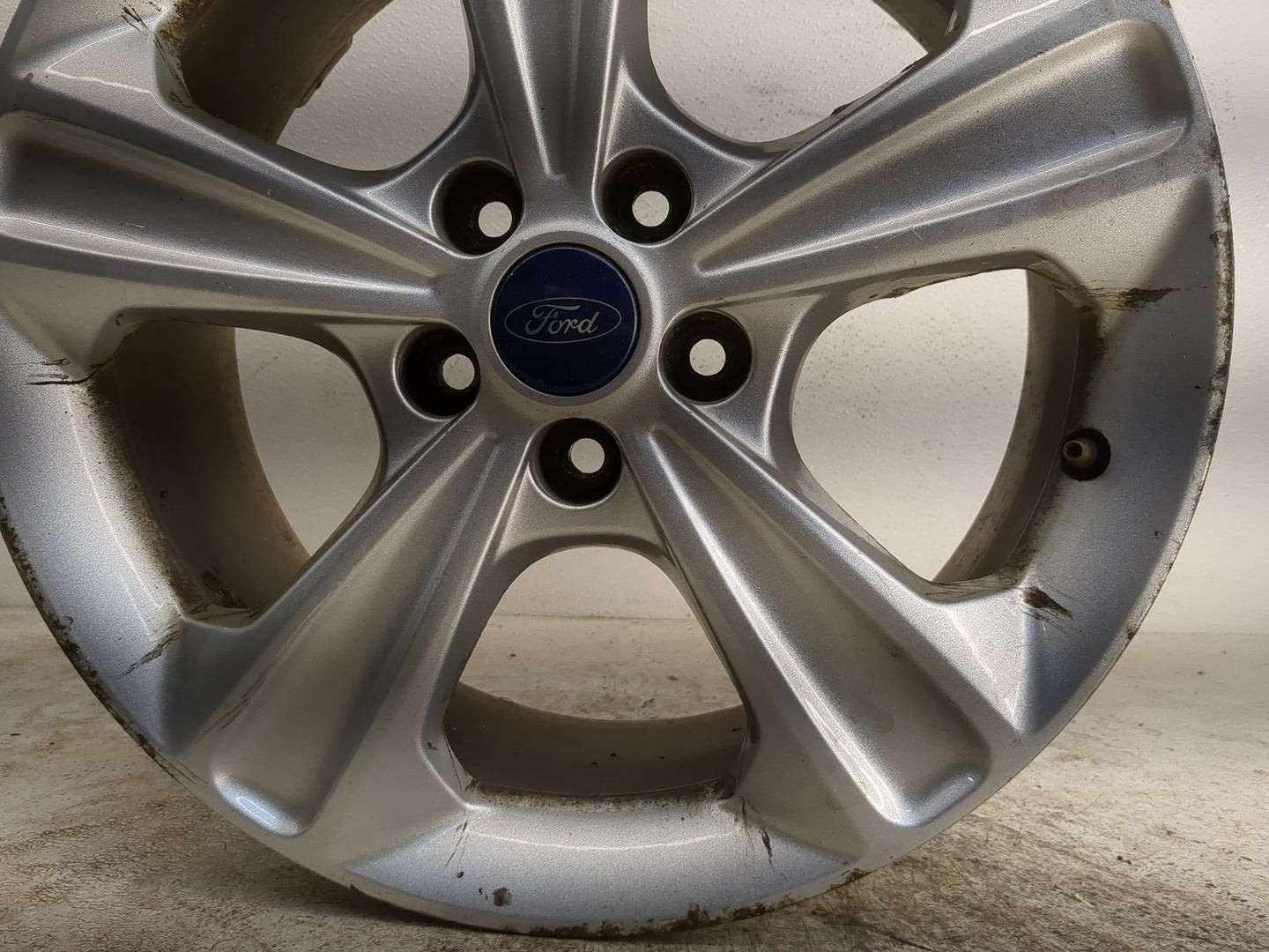 2013-2016 Ford Escape Oem Wheel Rim 1190571 - Oemusedautoparts1.com