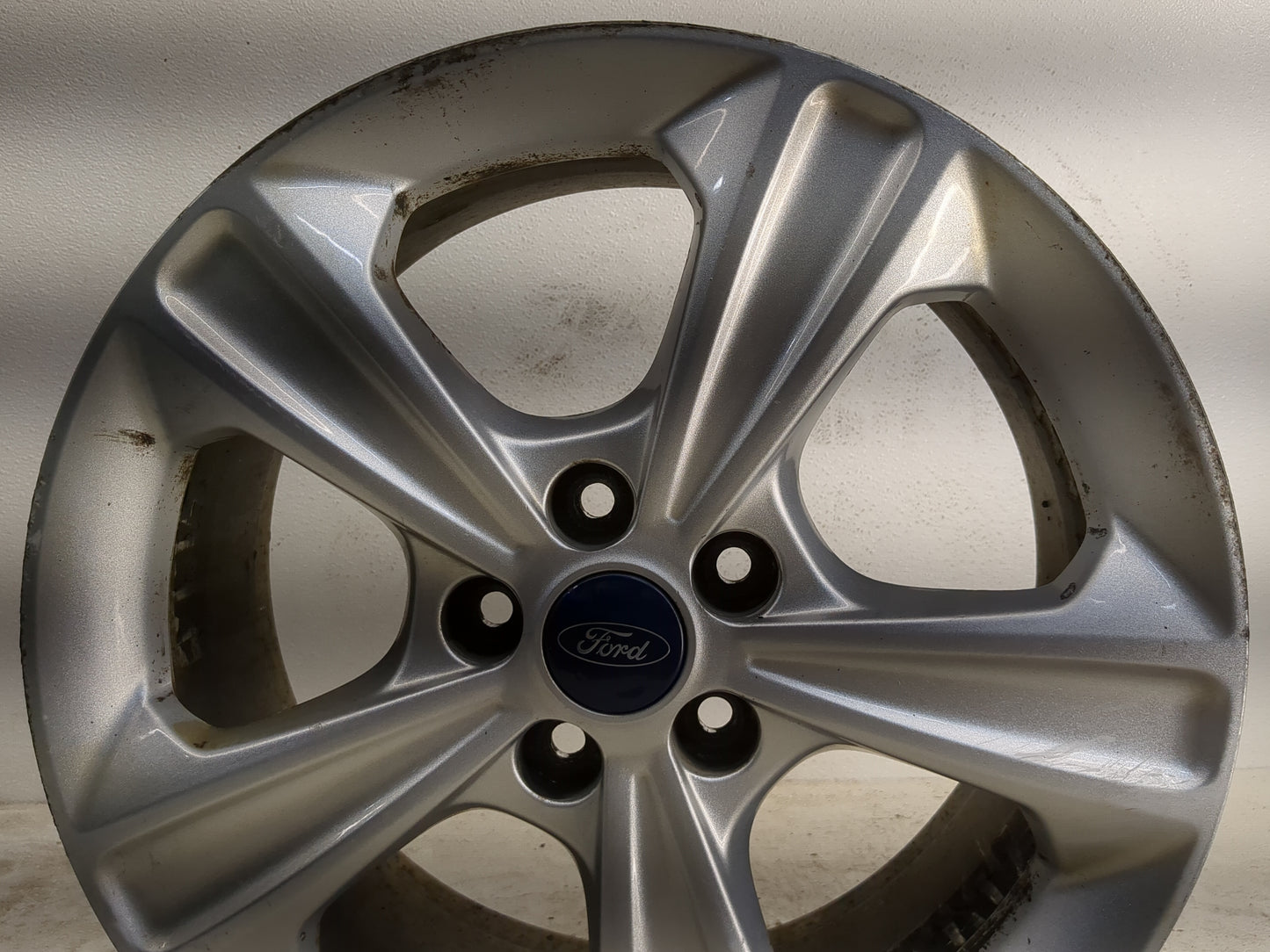 2013-2016 Ford Escape Oem Wheel Rim - Oemusedautoparts1.com