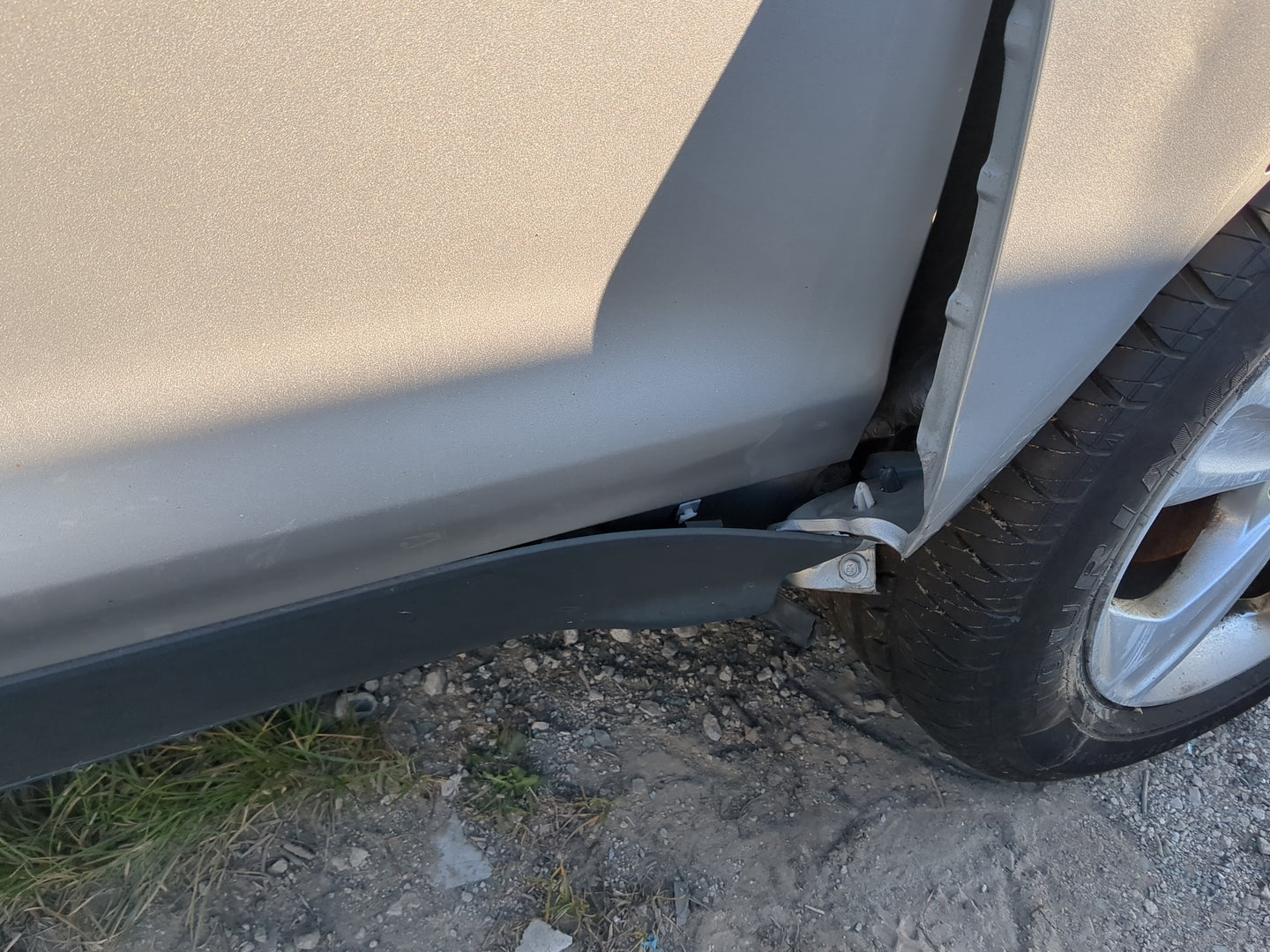 2013-2019 Ford Escape Passenger Front Door Oem 1191662 - Oemusedautoparts1.com