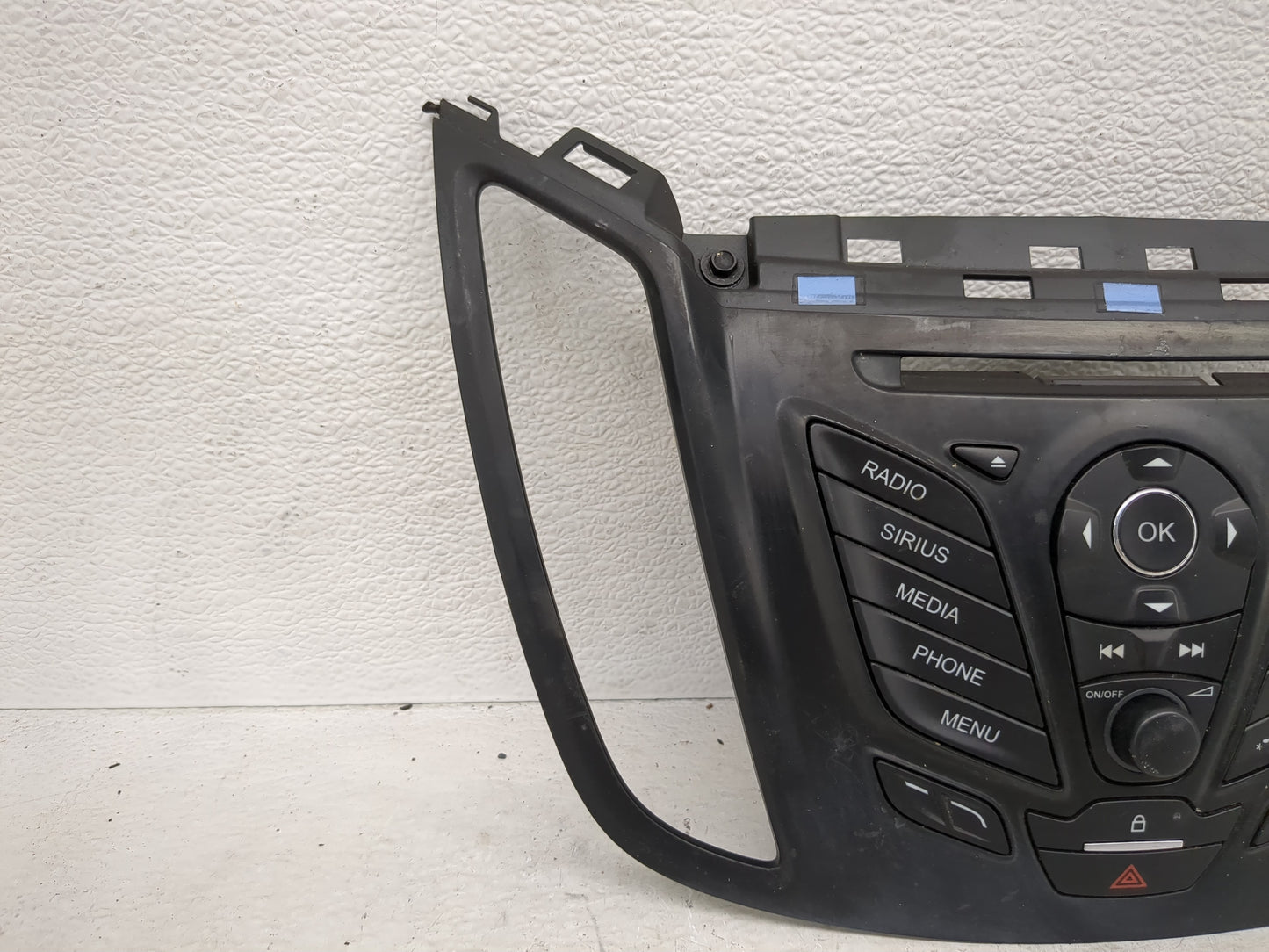 2013-2016 Ford Escape Radio AM FM Cd Player Receiver Replacement P/N:DJ5T 18K811 BA Fits Fits 2013 2014 2015 2016 OEM Used A