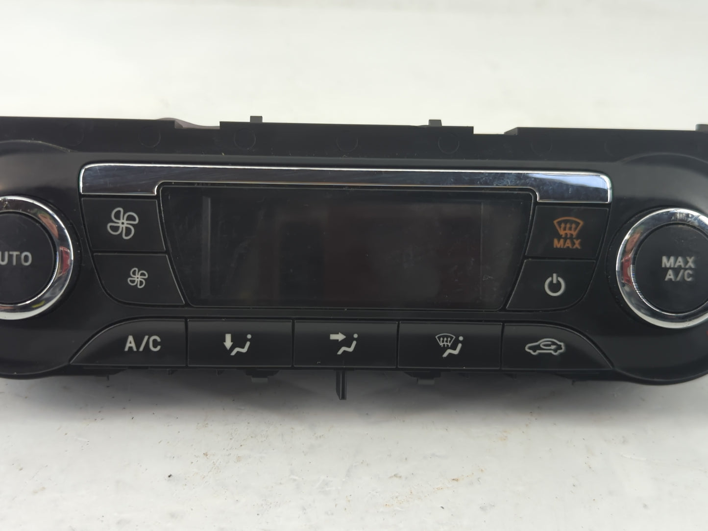 2013 Ford Escape Climate Control Module Temperature AC/Heater Replacement P/N:CJ5T-18C612-AE Fits OEM Used Auto Parts - Oemu