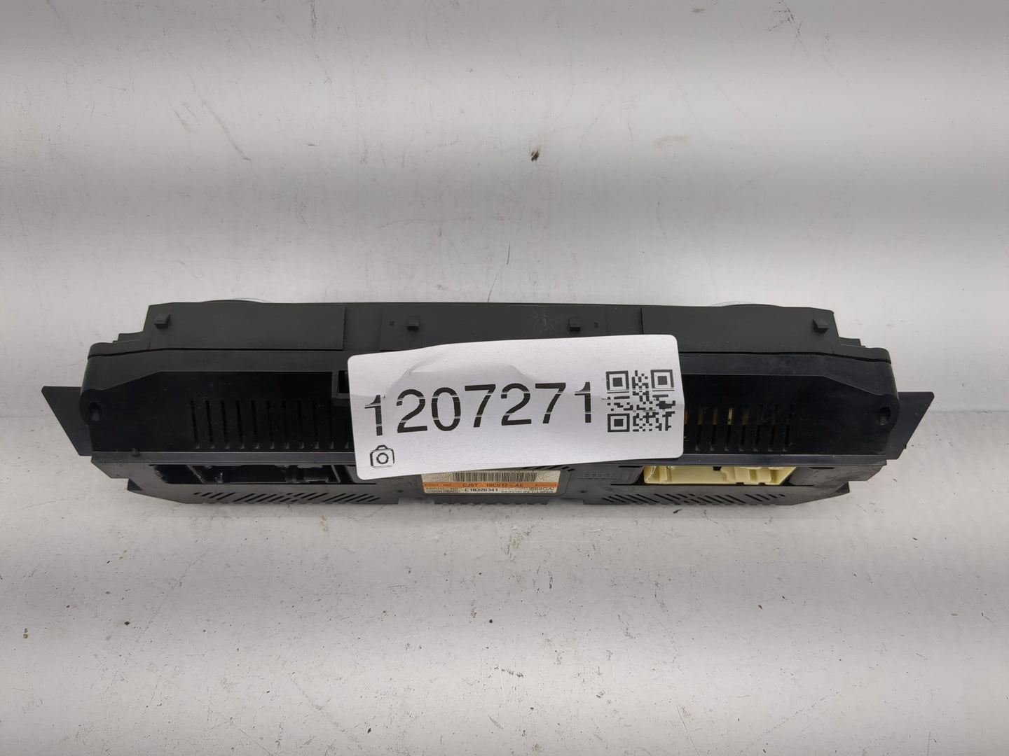 2013 Ford Escape Climate Control Module Temperature AC/Heater Replacement P/N:CJ5T-18C612-AE Fits OEM Used Auto Parts - Oemu