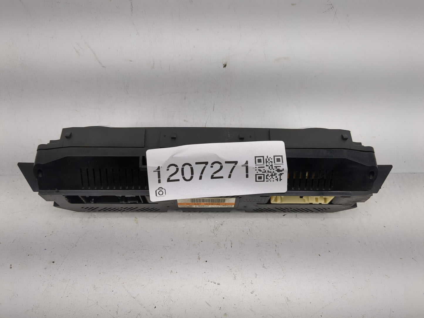 2013 Ford Escape Climate Control Module Temperature AC/Heater Replacement P/N:CJ5T-18C612-AE Fits OEM Used Auto Parts - Oemu