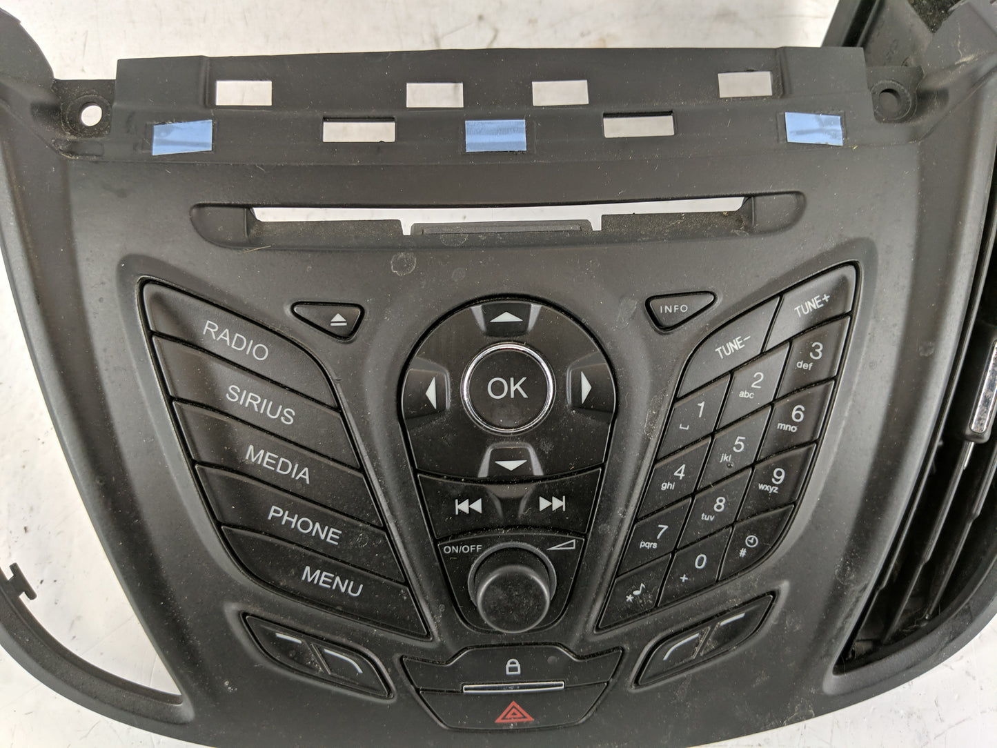 2013-2013 Ford Escape Radio Control Panel - Oemusedautoparts1.com