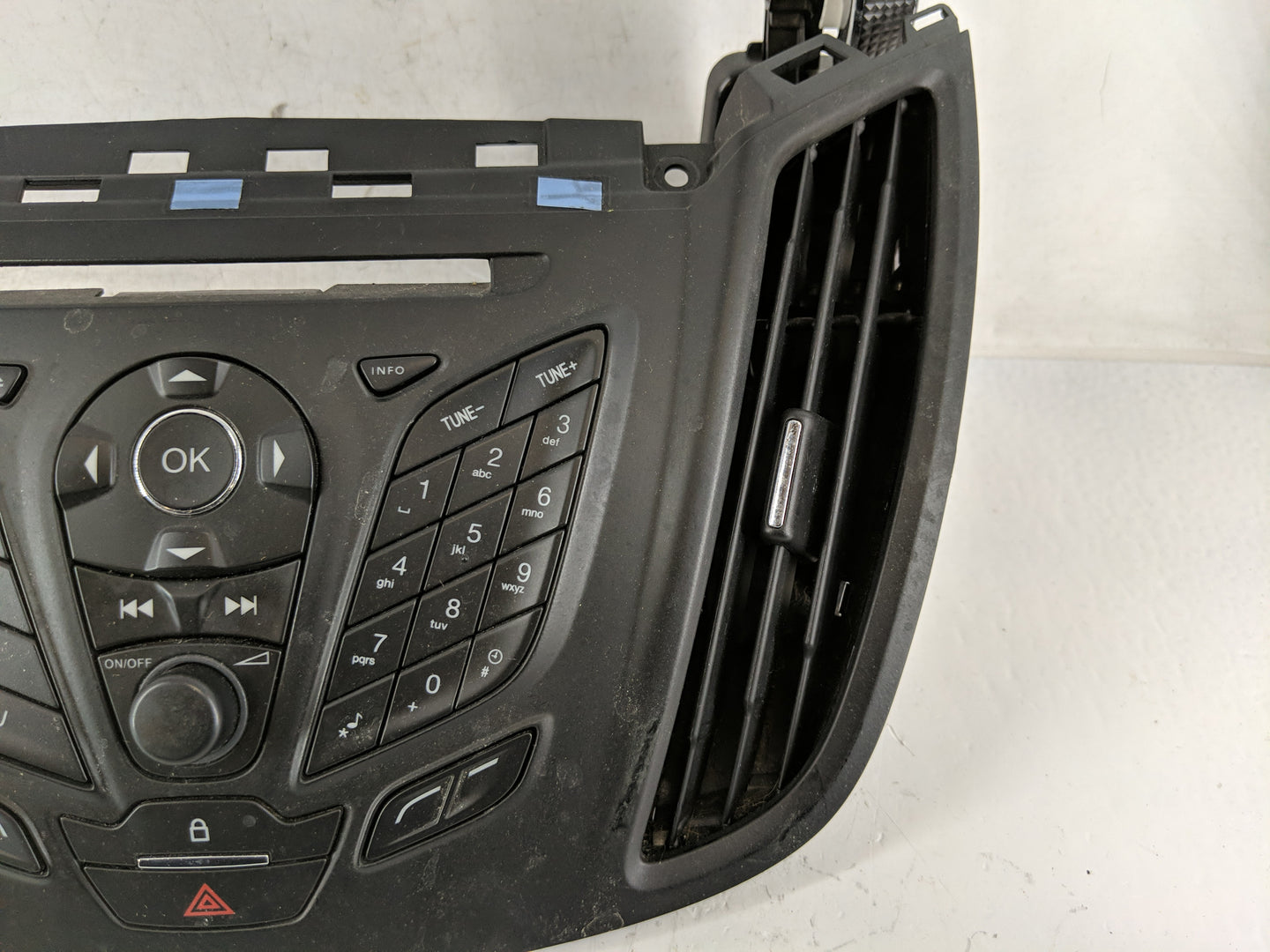 2013-2013 Ford Escape Radio Control Panel - Oemusedautoparts1.com