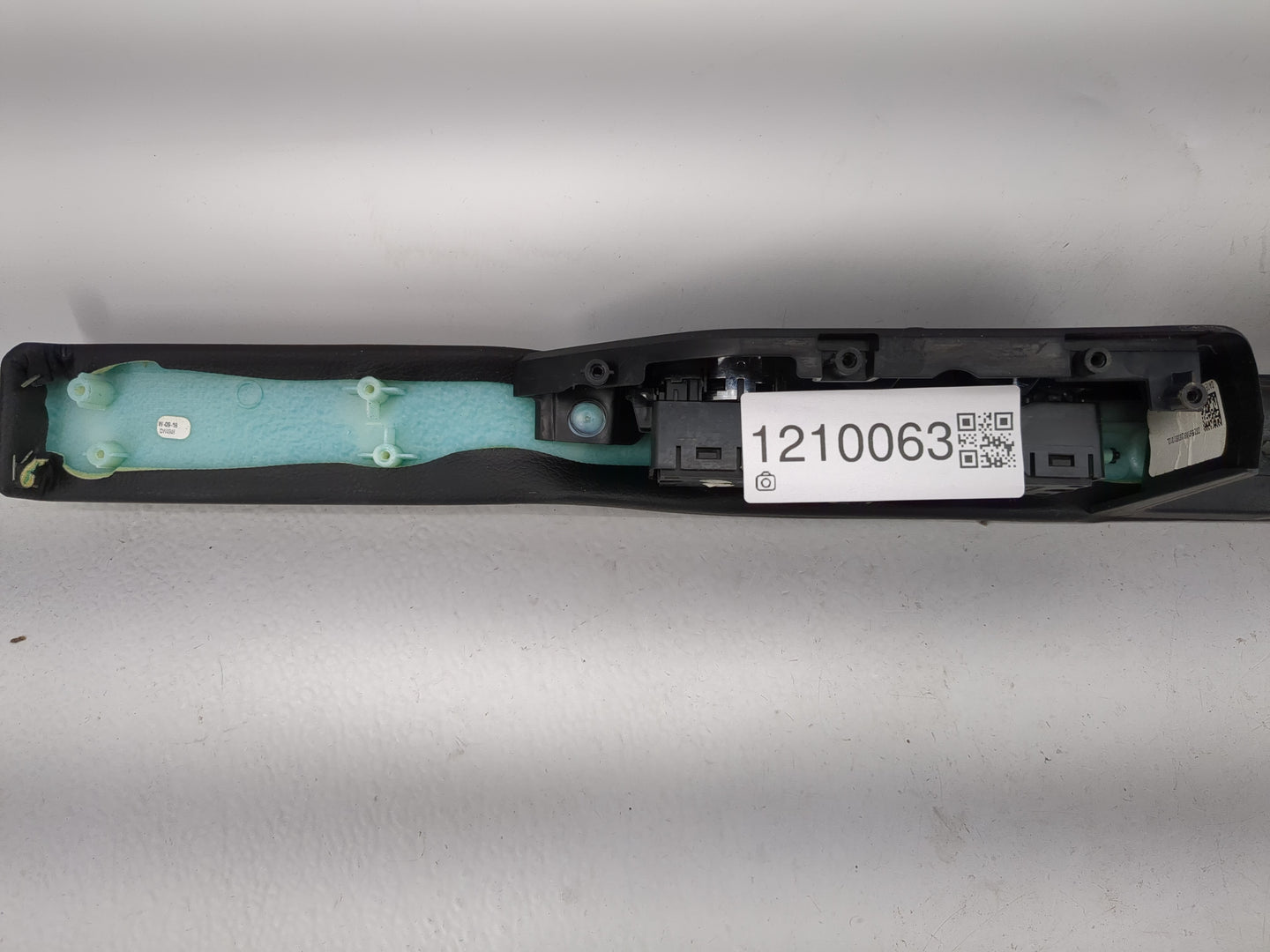 2013-2016 Ford Escape Master Power Window Switch Replacement Driver Side Left P/N:DG9T-14540-ABW Fits OEM Used Auto Parts - 