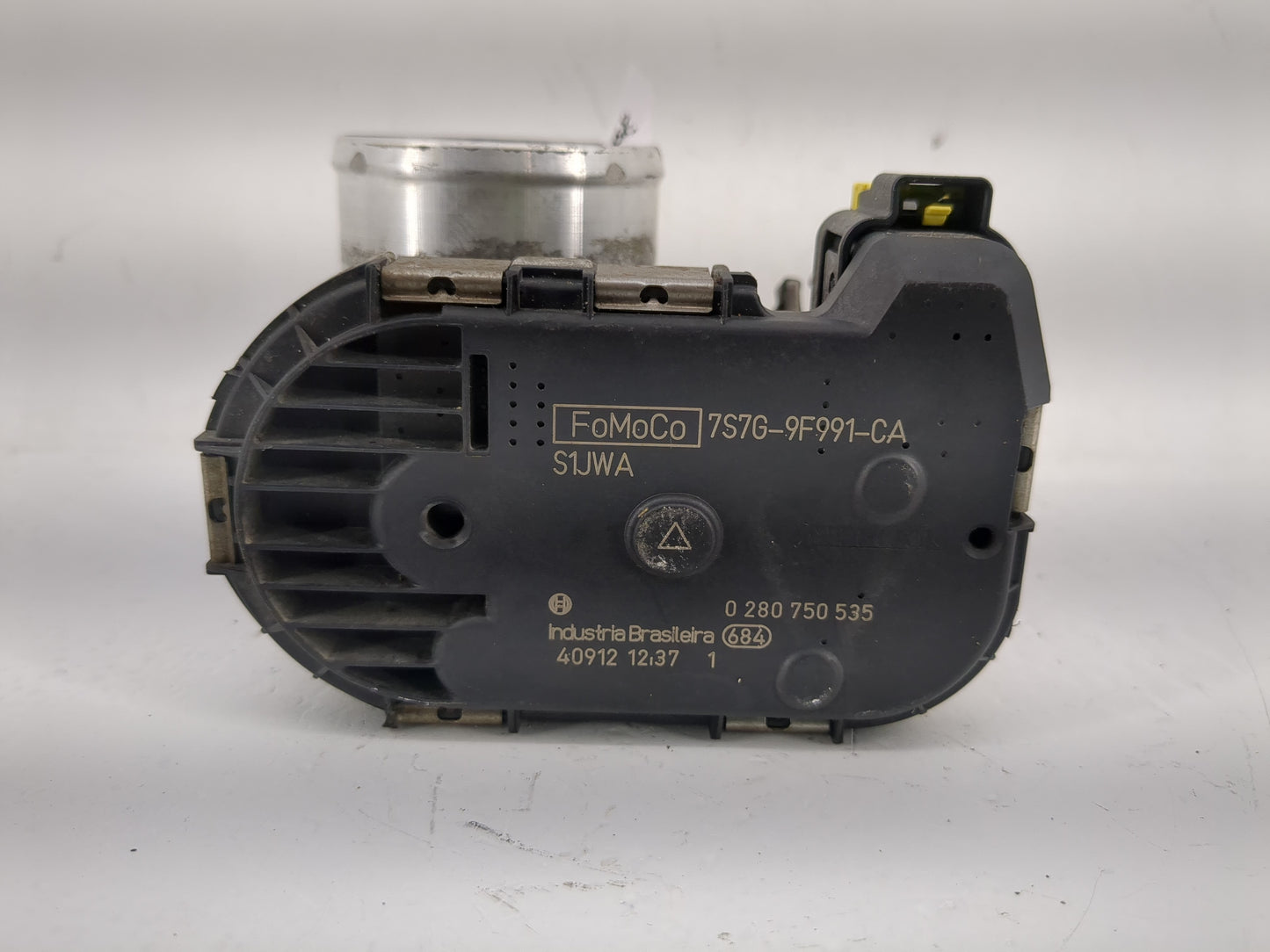 2013-2016 Ford Escape Throttle Body P/N:7S7G-9F991-CA Fits Fits 2013 2014 2015 2016 2017 2018 2019 OEM Used Auto Parts - Oem